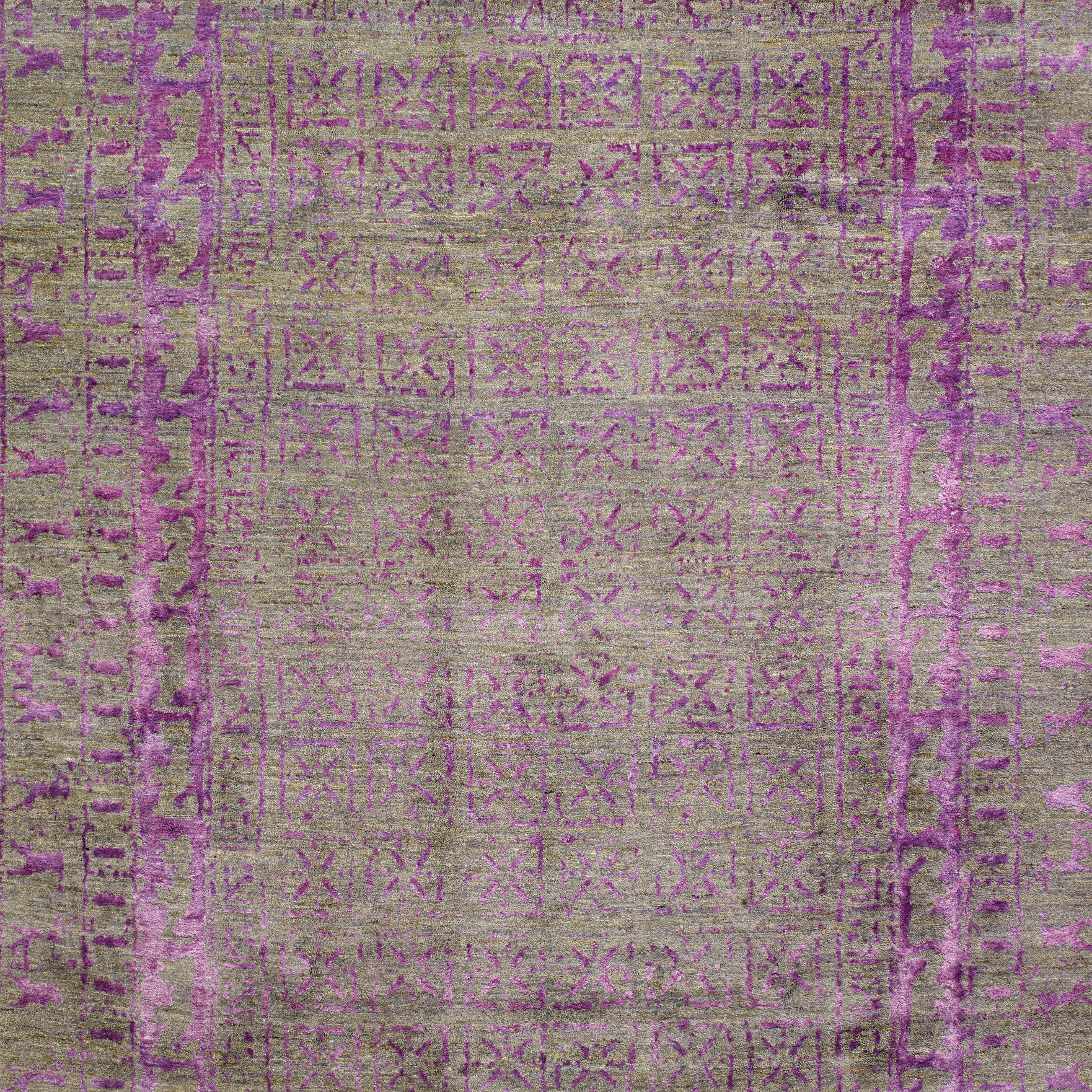 Mostrar el producto Designer Isfahan Pazyryk in Violet and Grey del fabricante Zollanvari