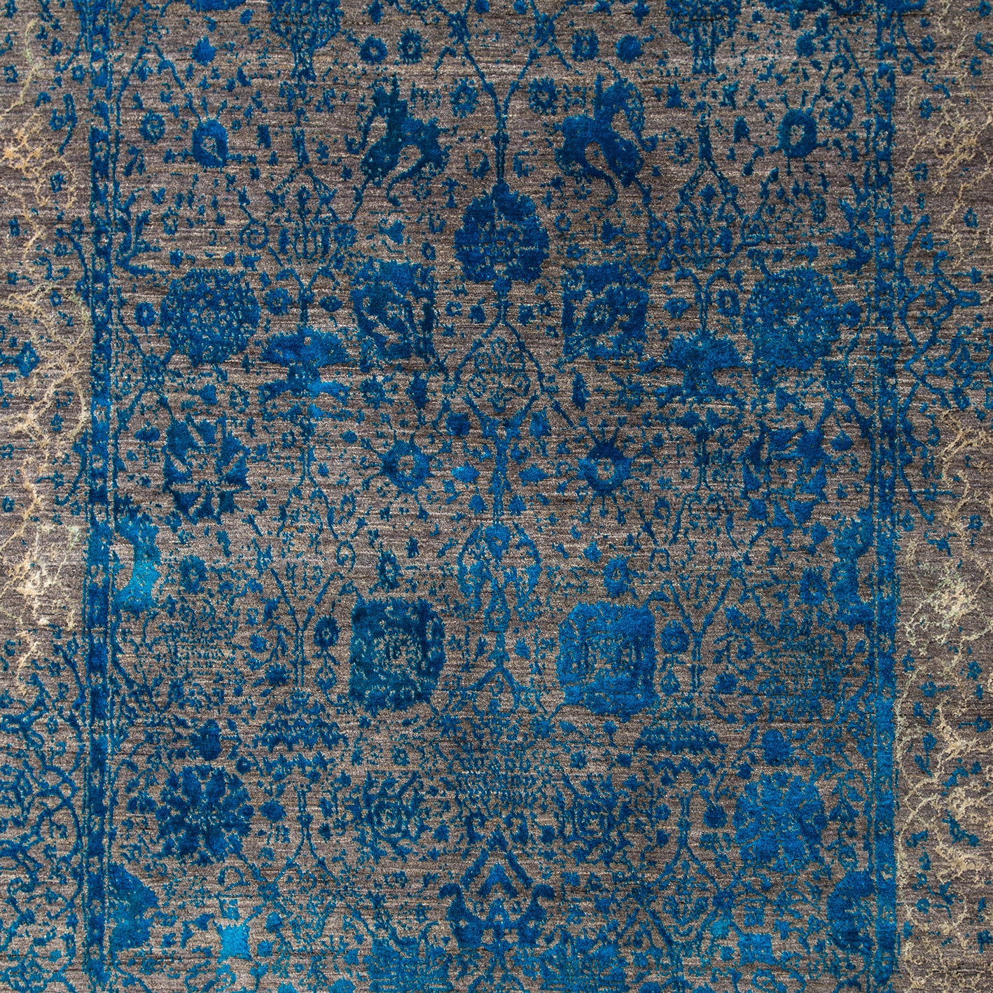 Mostrar el producto Designer Isfahan Jeziorak in Blue and Silver del fabricante Zollanvari
