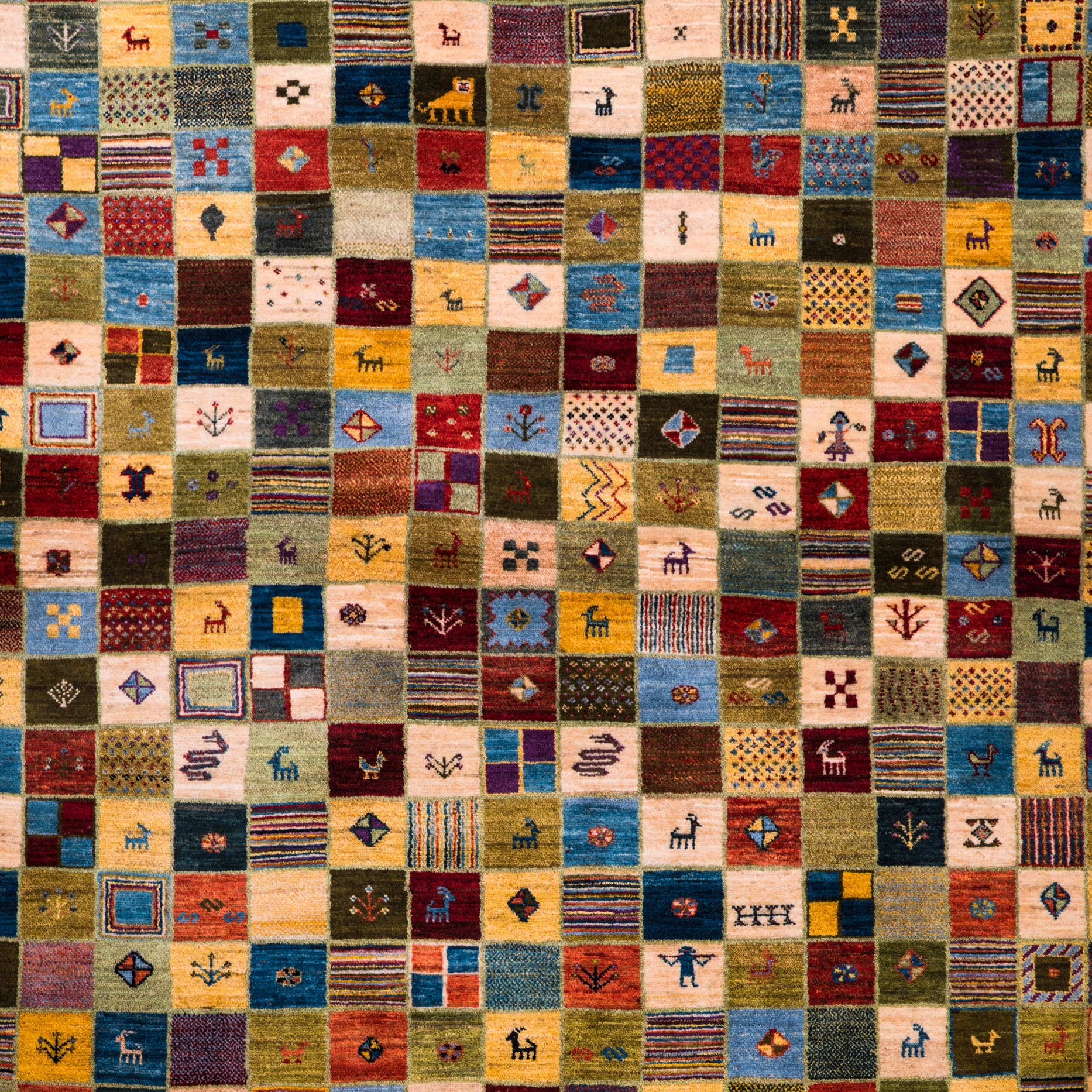 Afficher le produit Gabbehs Geometric Squares Revisited 9 du fabricant Zollanvari