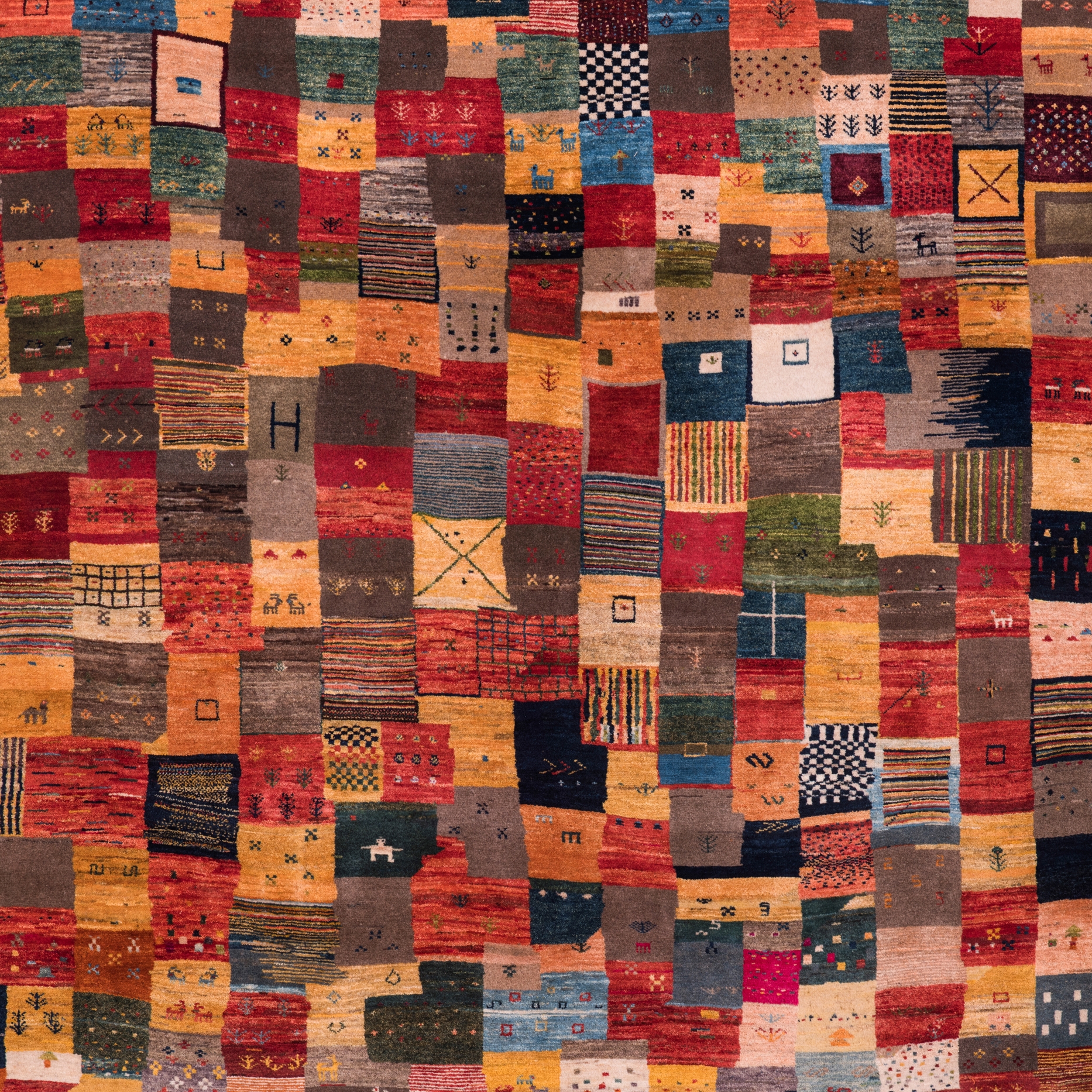Mostra il prodotto Gabbehs Geometric Squares Revisited 16 del produttore Zollanvari