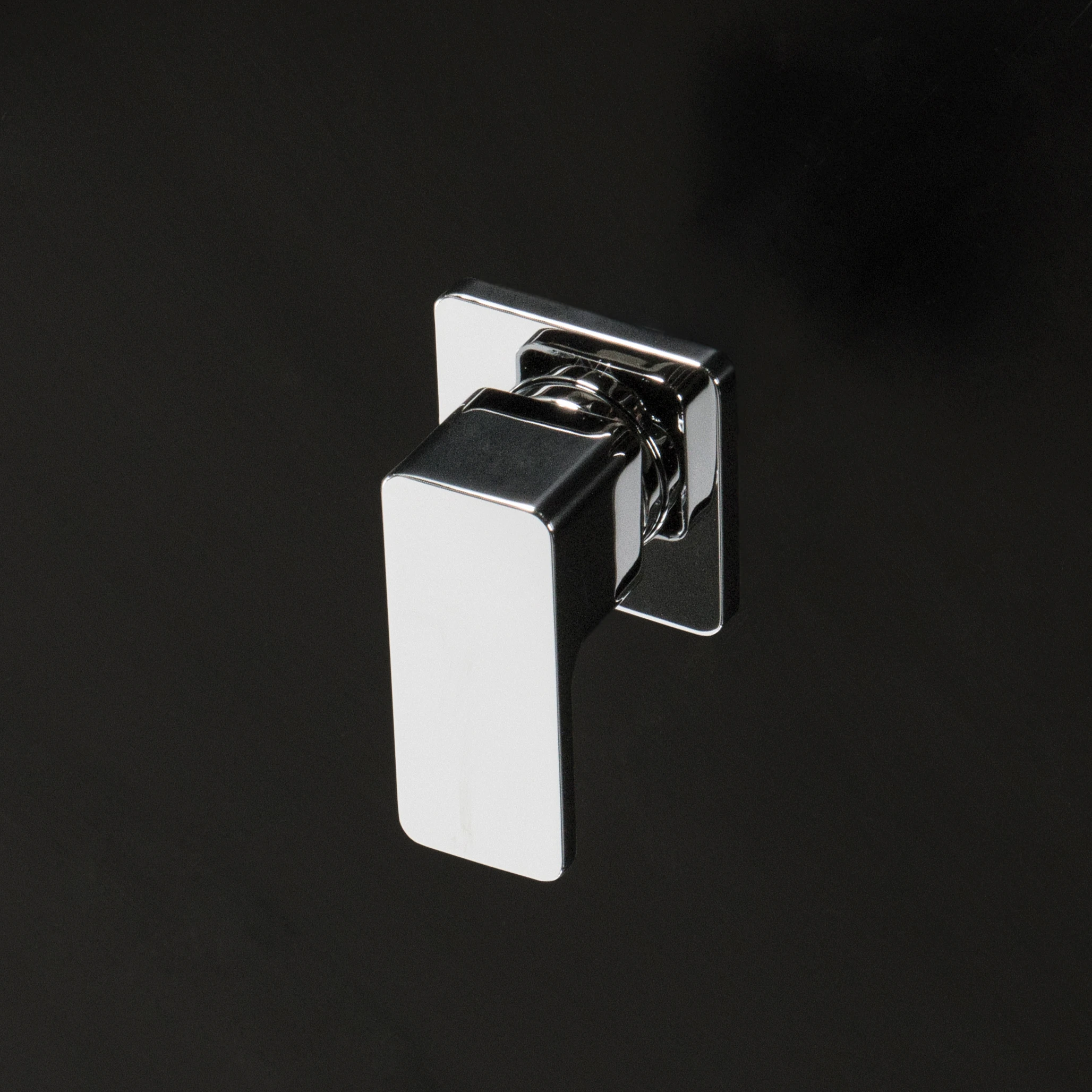 TUB AND SHOWER VALVE