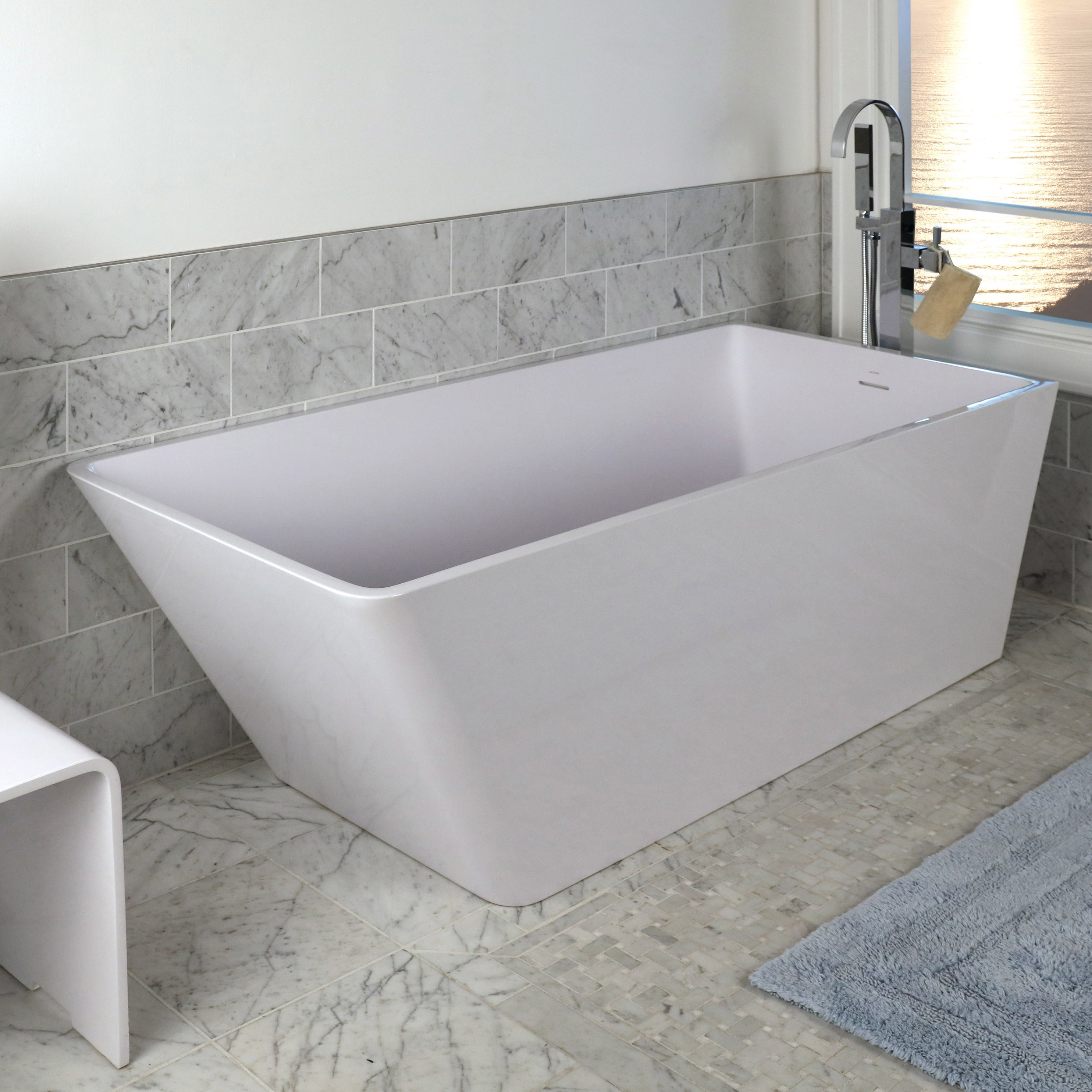Mostra il prodotto Aquagrande Bathtub TUB05 del produttore Lacava