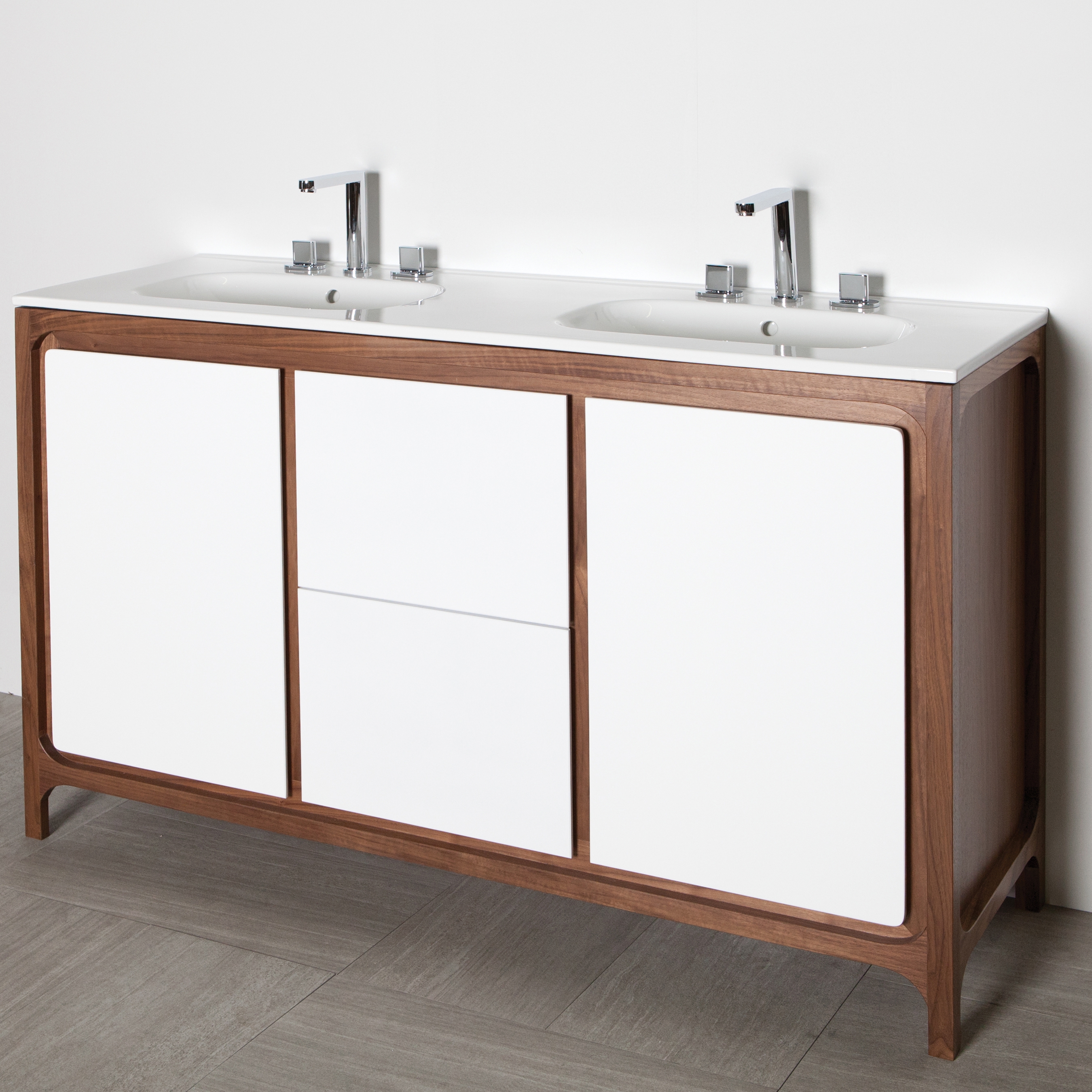 Mostra il prodotto Aquatre Undercounter Vanity 8071C del produttore Lacava