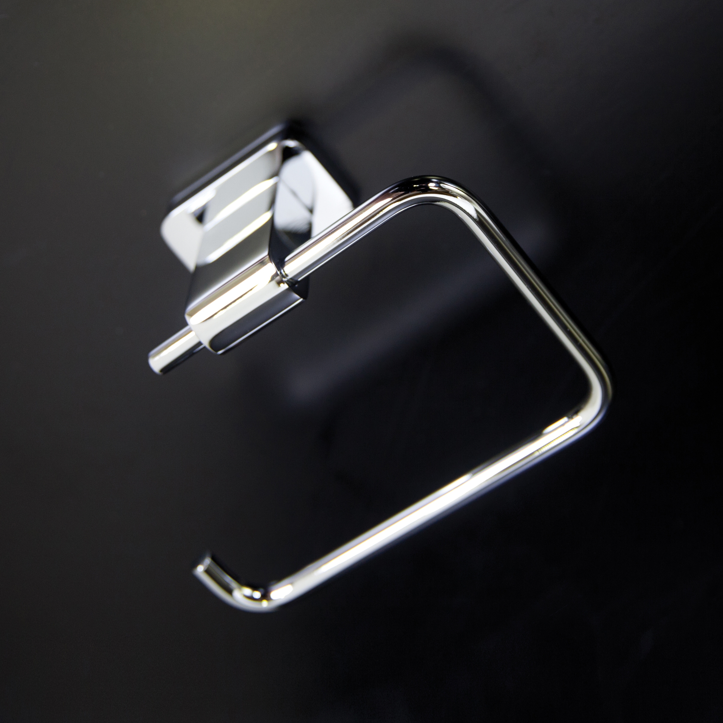 Mostra il prodotto Eleganza Toilet Paper Holder 1808 del produttore Lacava