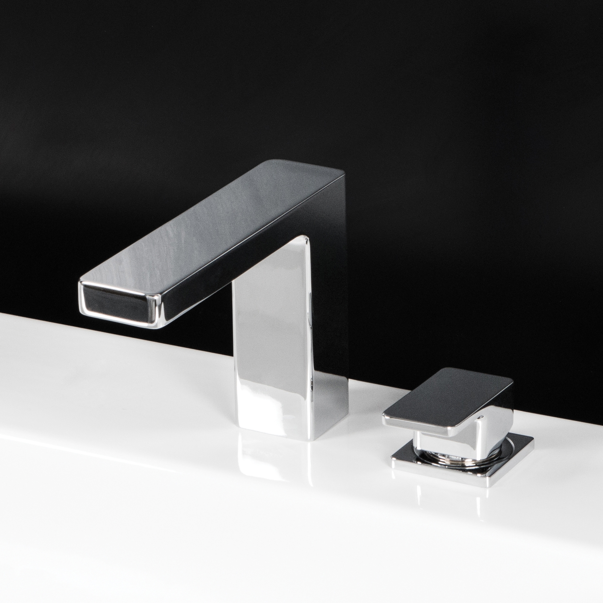 Mostra il prodotto Eleganza Faucet 1812 del produttore Lacava