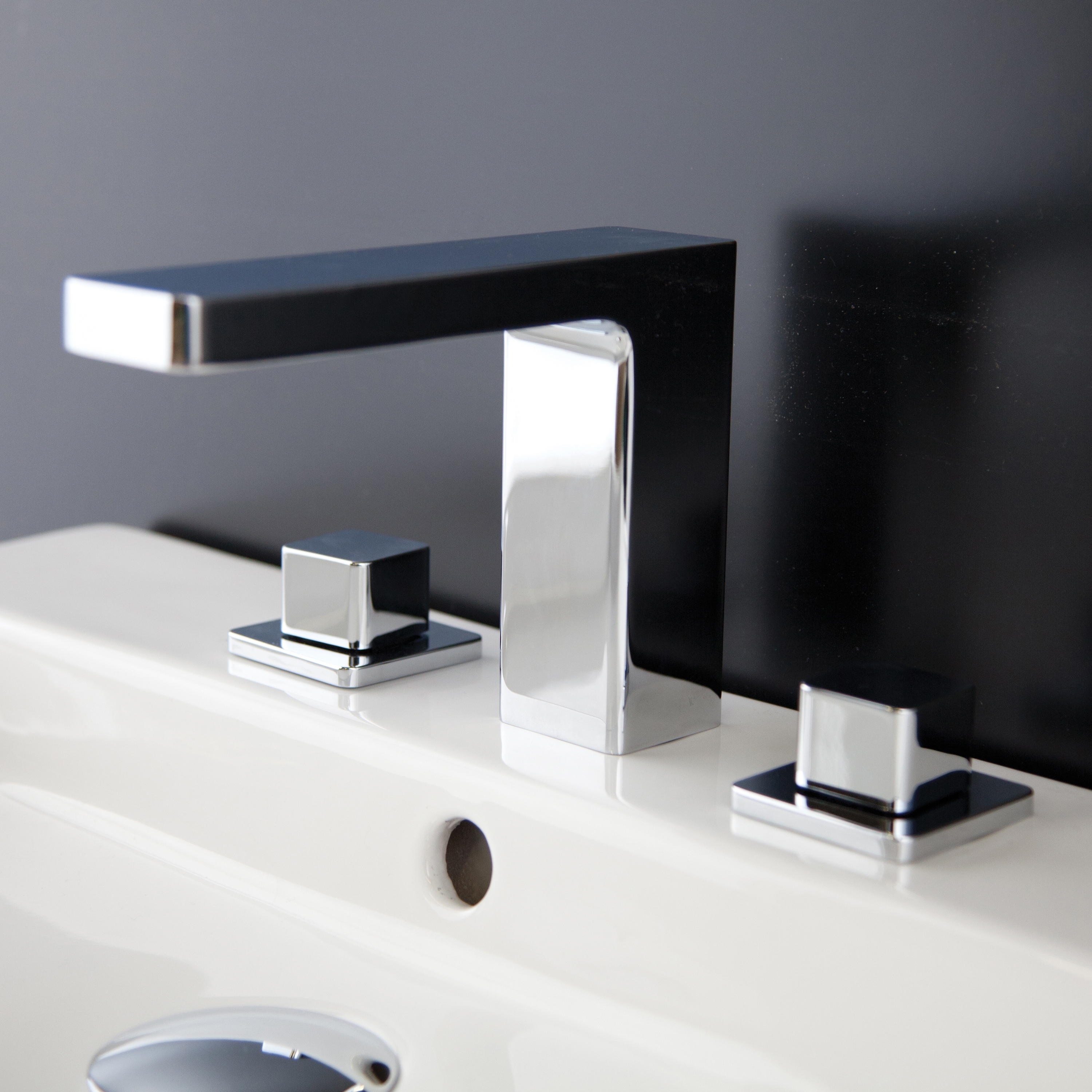 Mostra il prodotto Eleganza Faucet 1803 del produttore Lacava