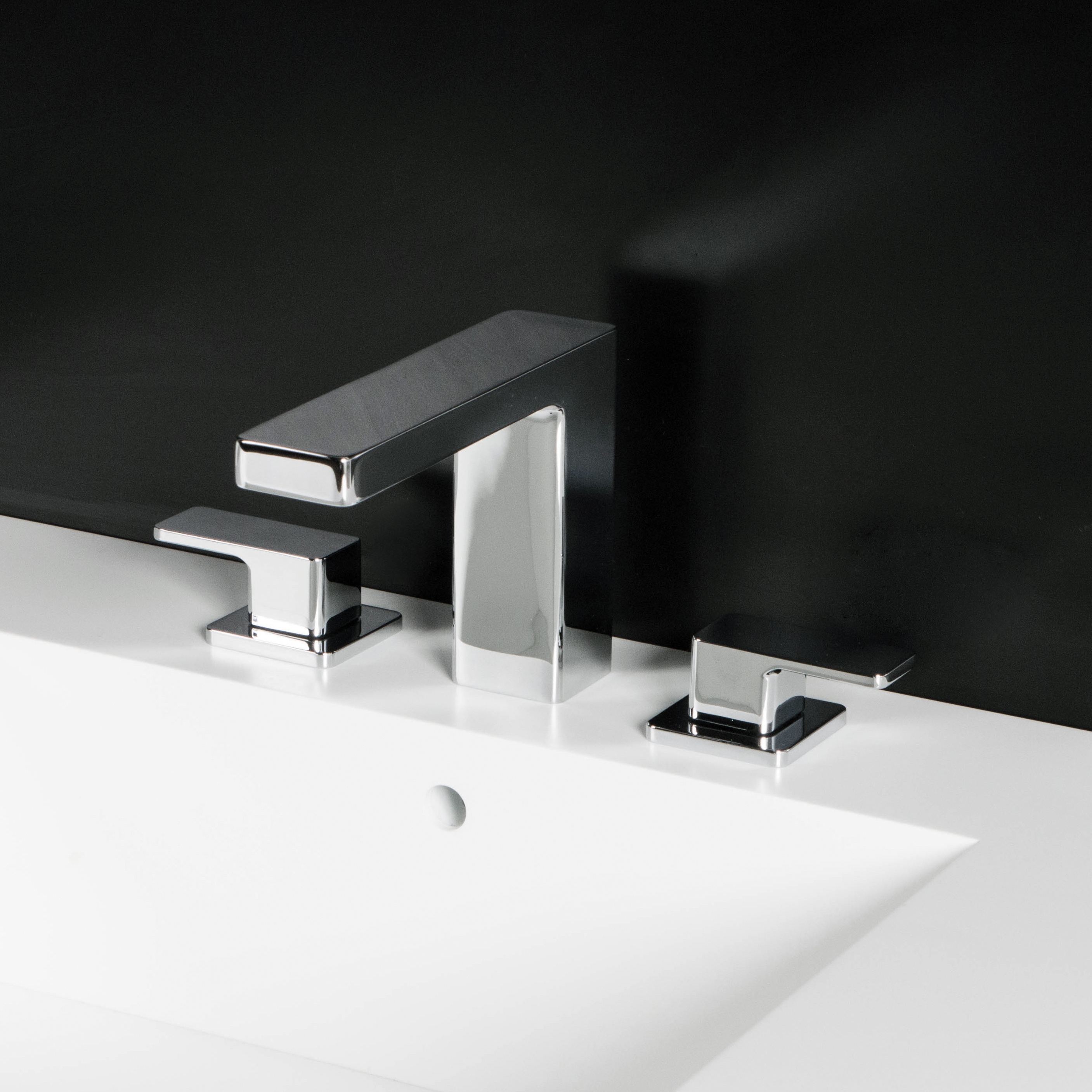 Mostra il prodotto Eleganza Faucet 1803L del produttore Lacava