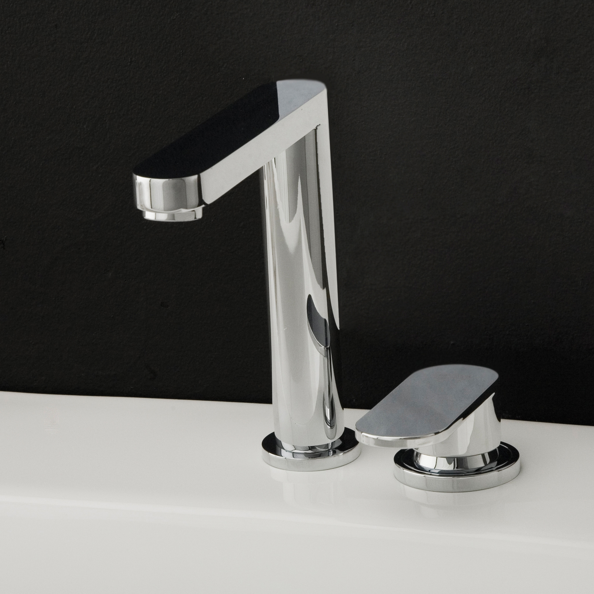 Mostra il prodotto Tre Faucet 2812 del produttore Lacava