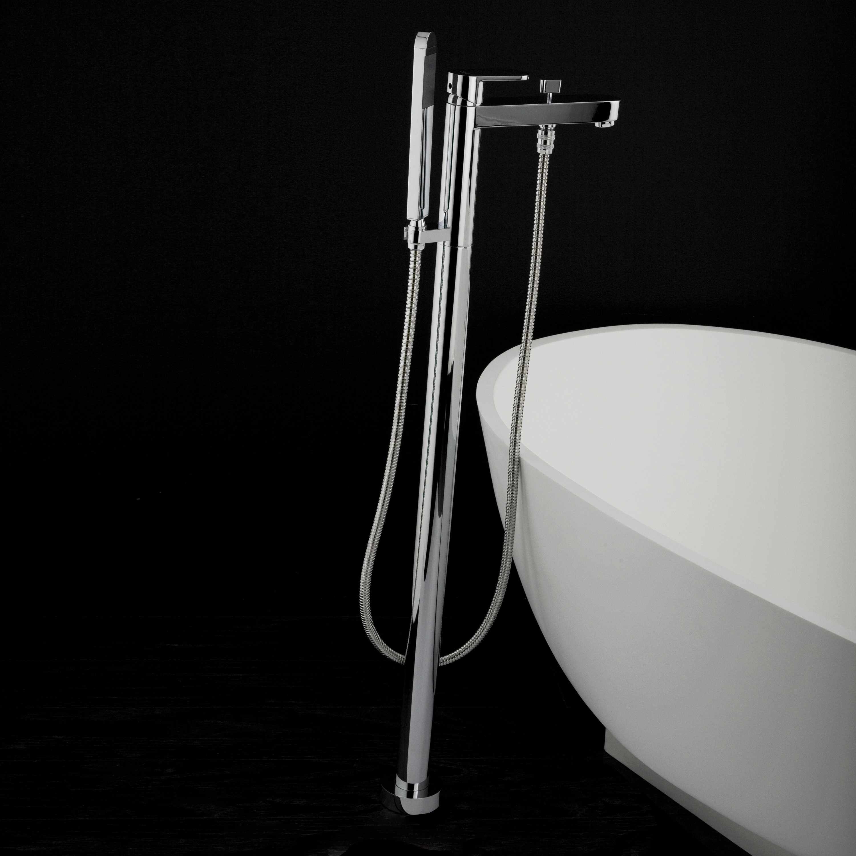 Mostra il prodotto Tre Single-Hole Tub Filler 2895 del produttore Lacava