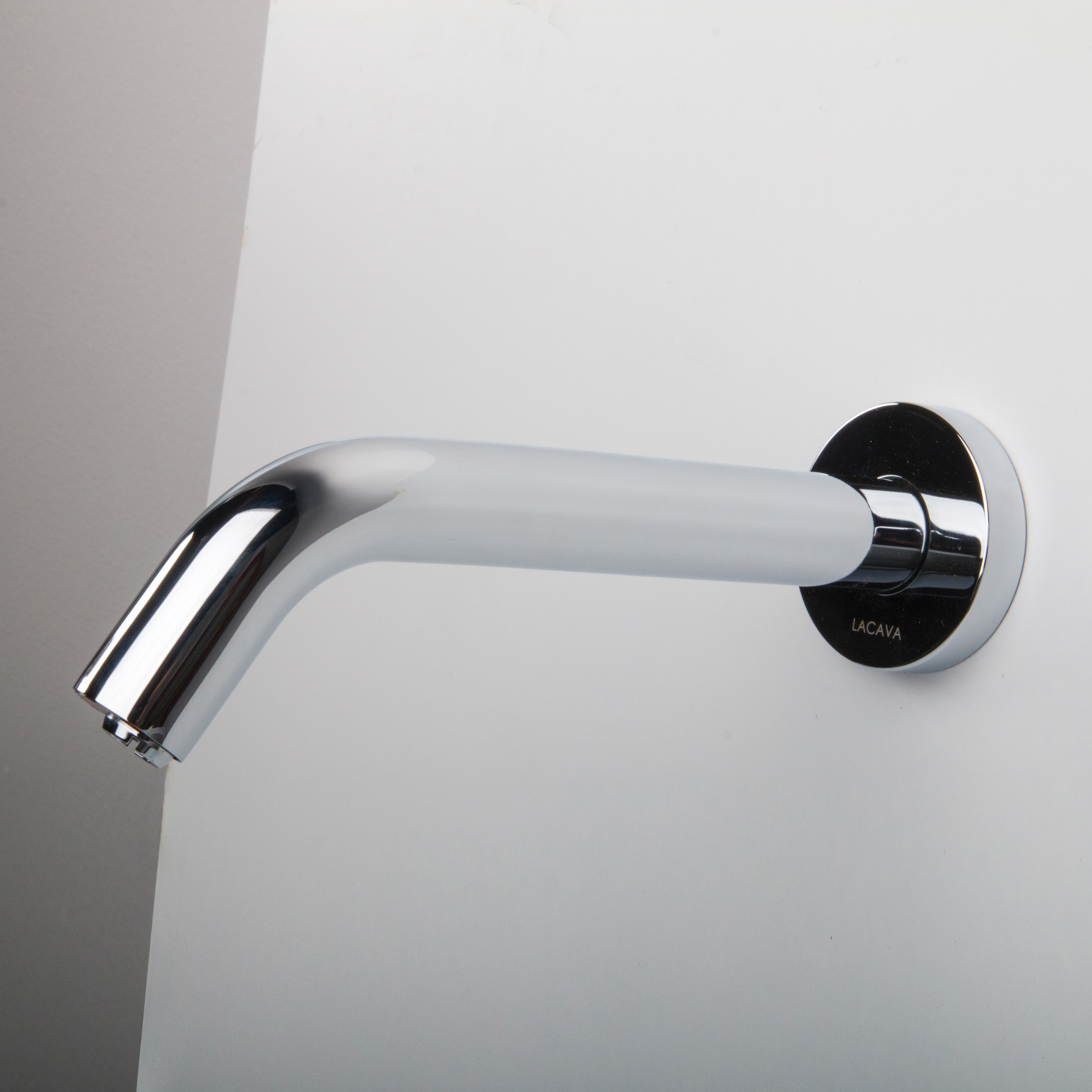 Mostra il prodotto Zoom Faucet EX24 del produttore Lacava