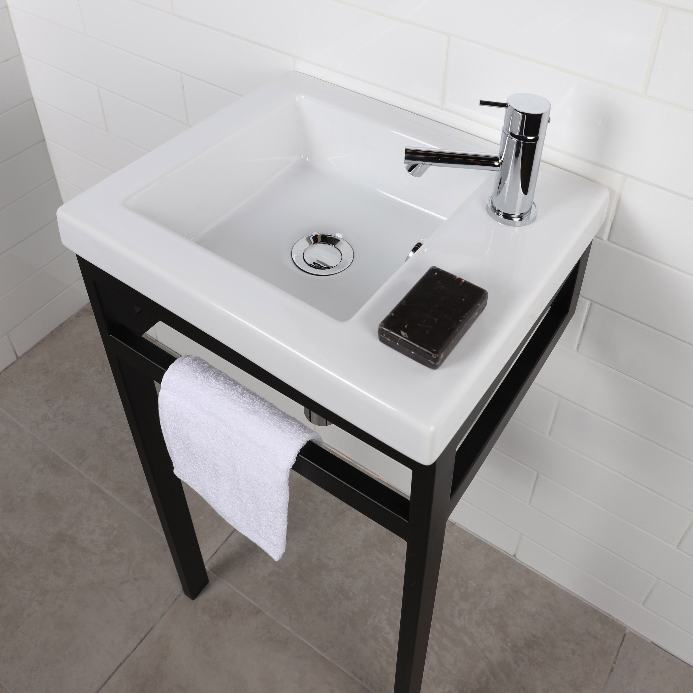 Mostra il prodotto Dimini Undercounter Vanity 5271L del produttore Lacava