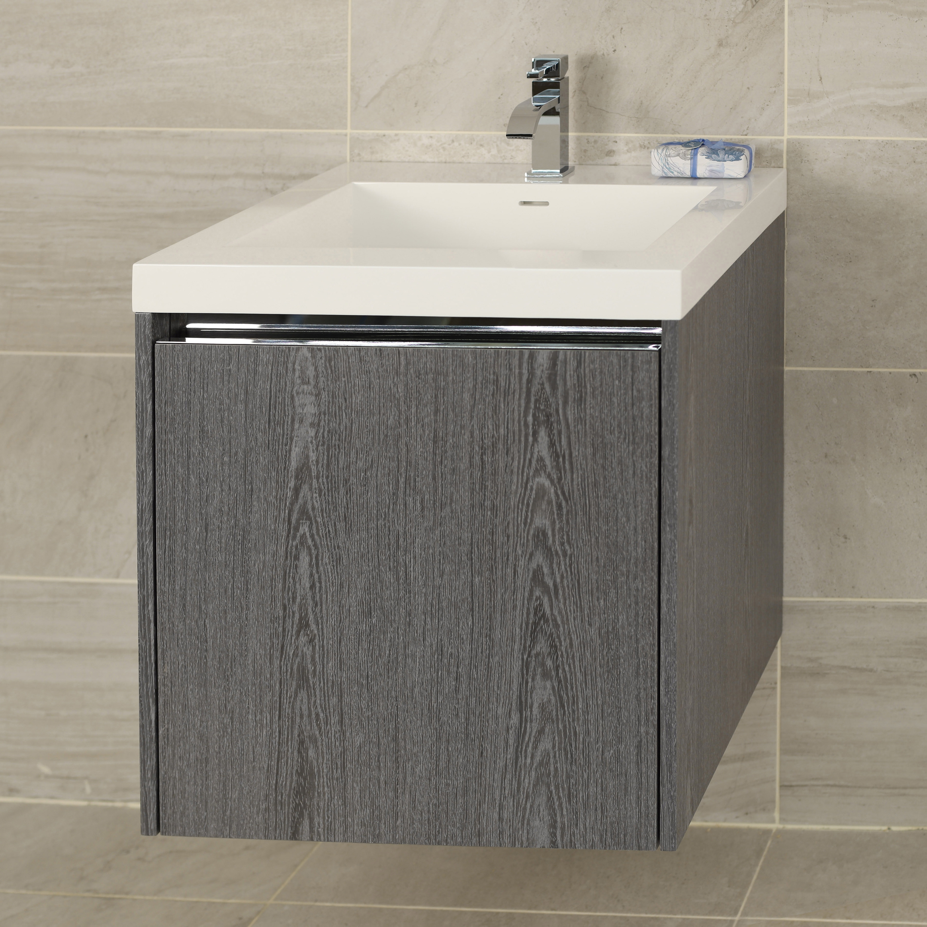 Mostra il prodotto Kubista Undercounter Vanity H261 del produttore Lacava