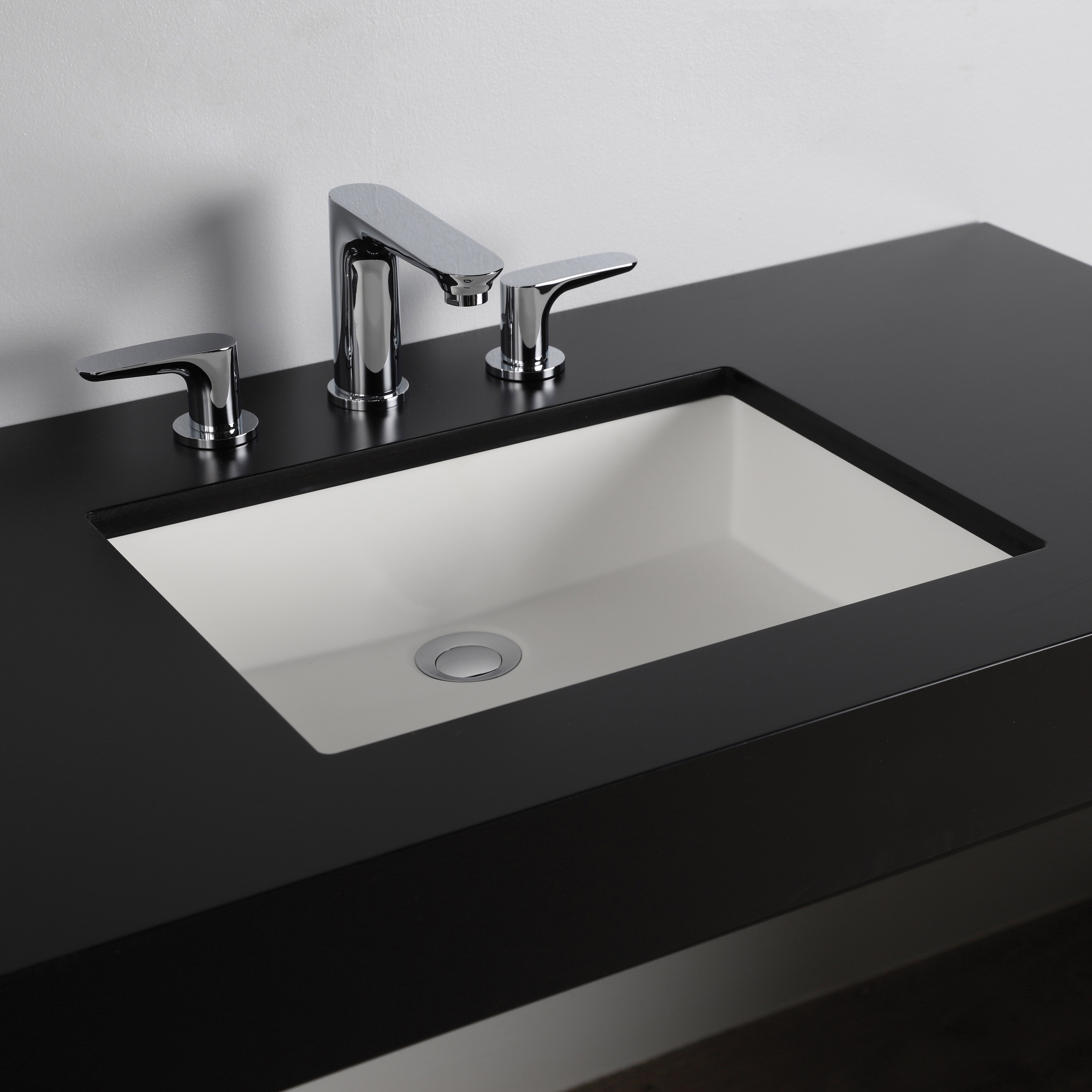 Mostra il prodotto Kubista Undercounter Lavatory H261UN del produttore Lacava
