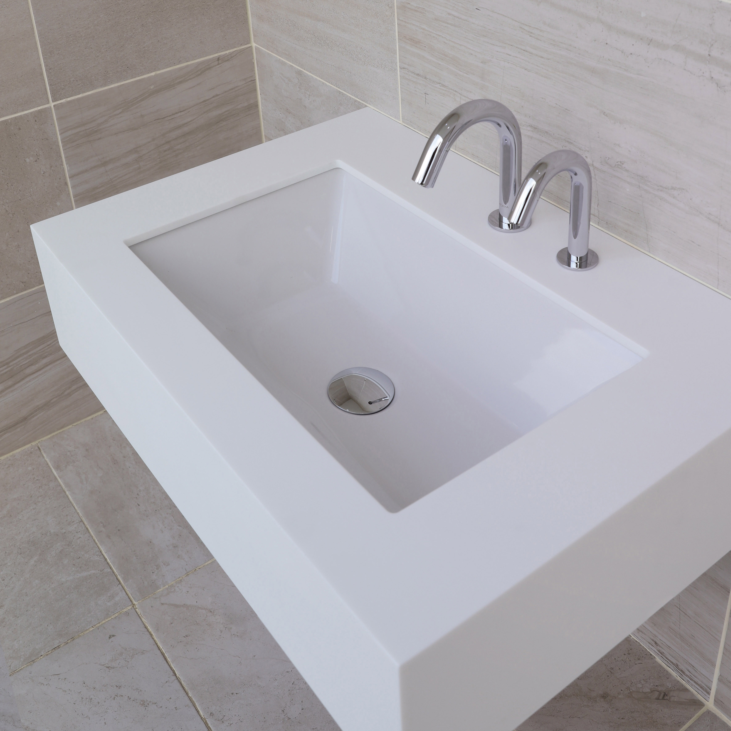Mostrar el producto Aquasei Undercounter Lavatory 5254 del fabricante Lacava