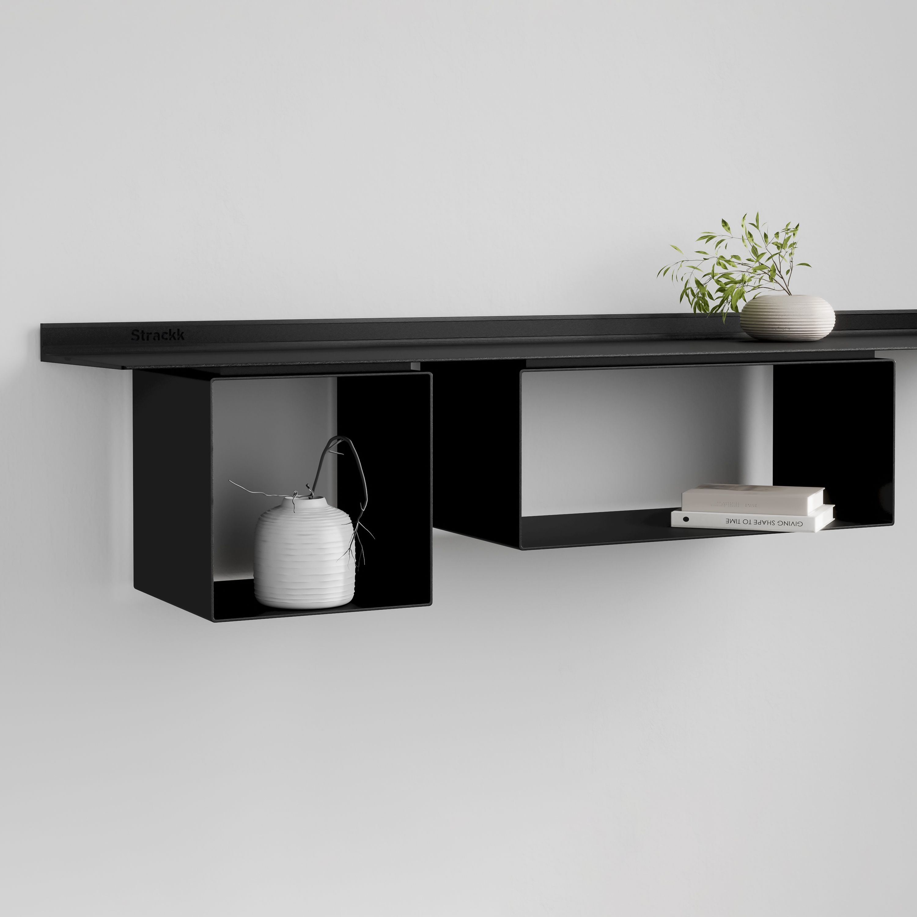 Mostra il prodotto Cabinet Square for 29.5cm deep shelf | Black RAL9005 del produttore Strackk
