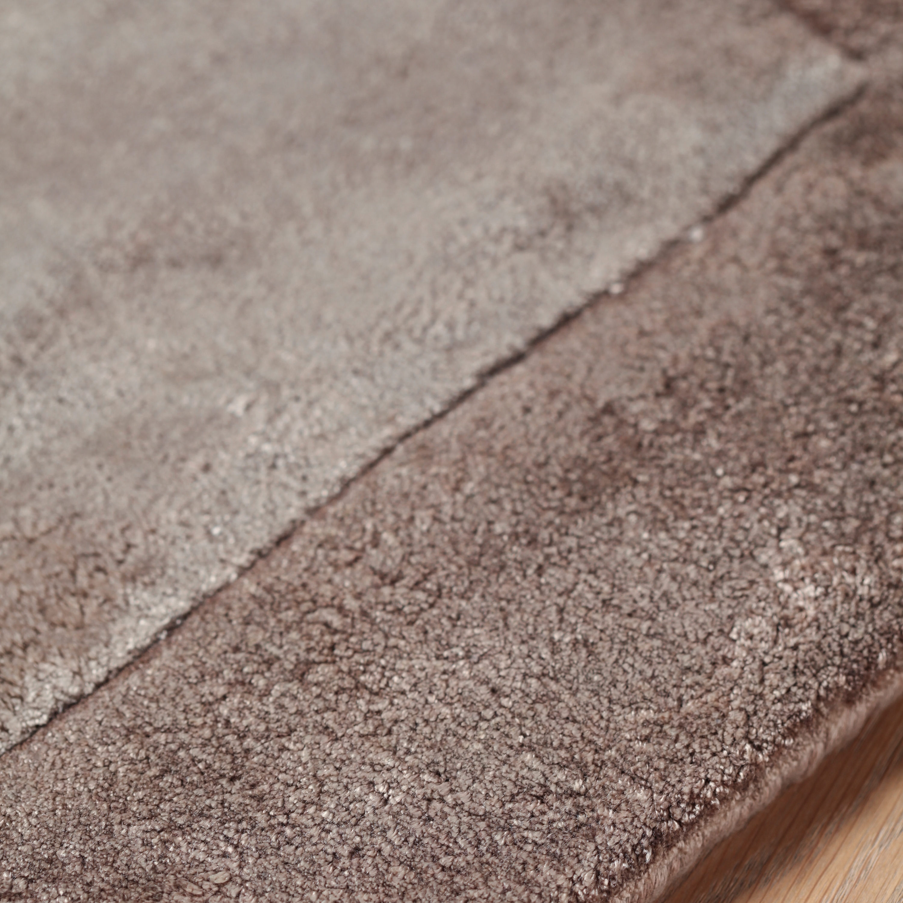 Atmosphere warm taupe