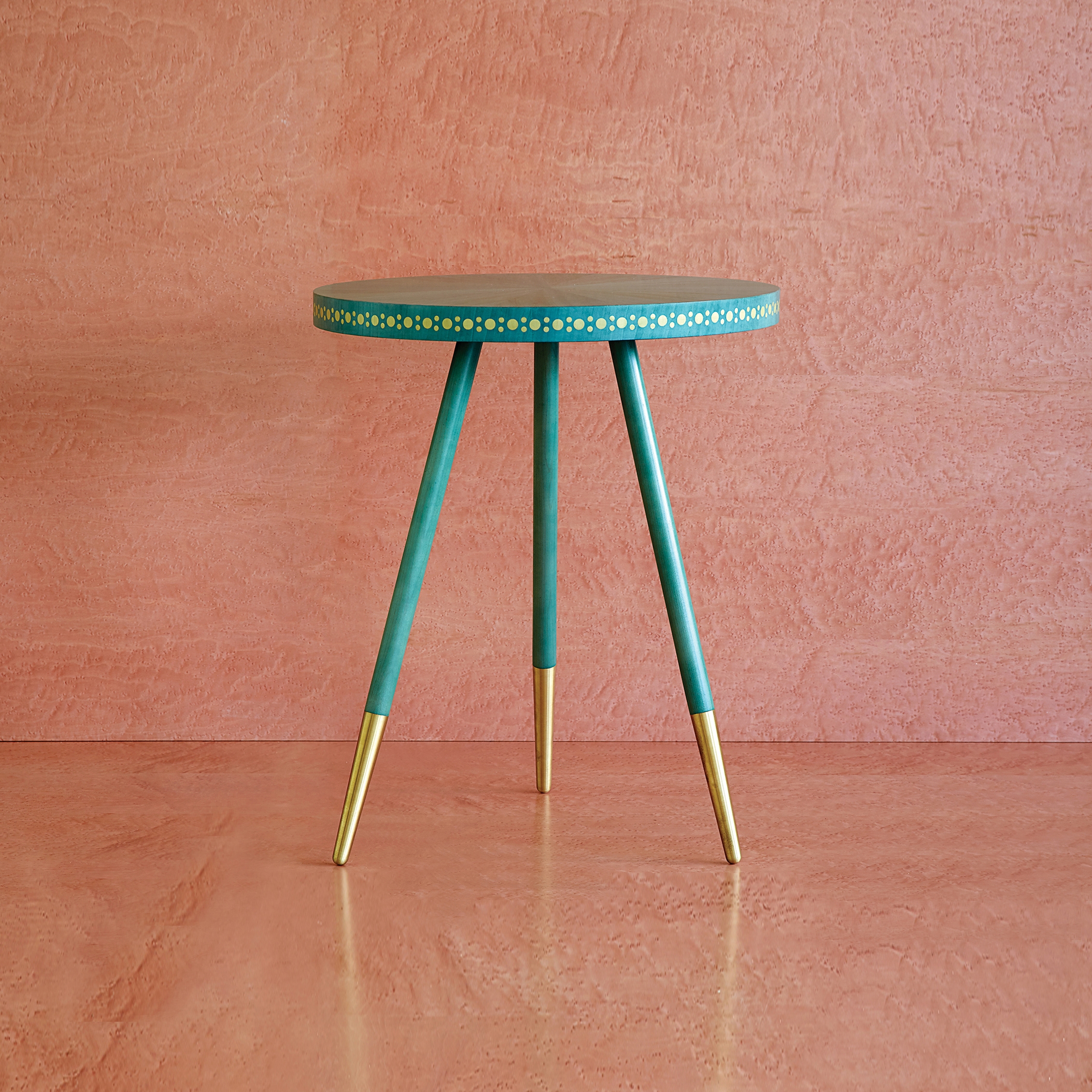 Produkt Shamsian Stud side table des Herstellers Bethan Gray anzeigen