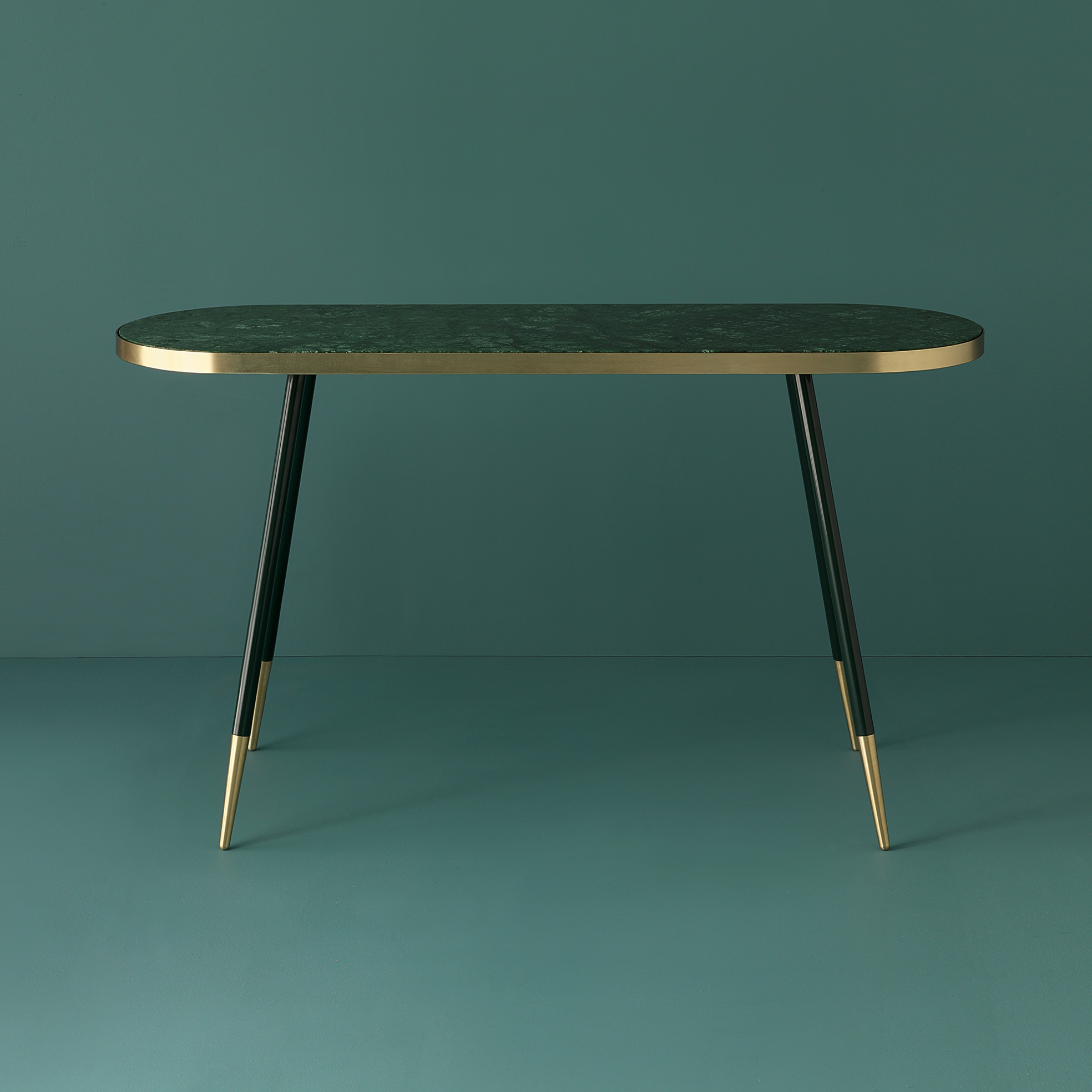 Afficher le produit Band marble console table du fabricant Bethan Gray
