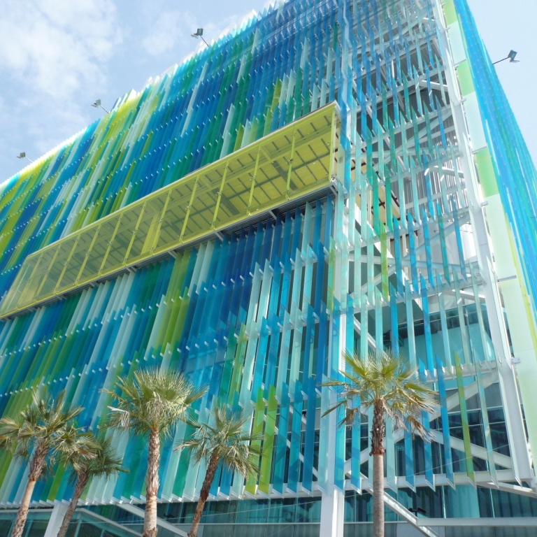 Display product Vanceva | Glass Facades/Curtain Walls from manufacturer Vanceva