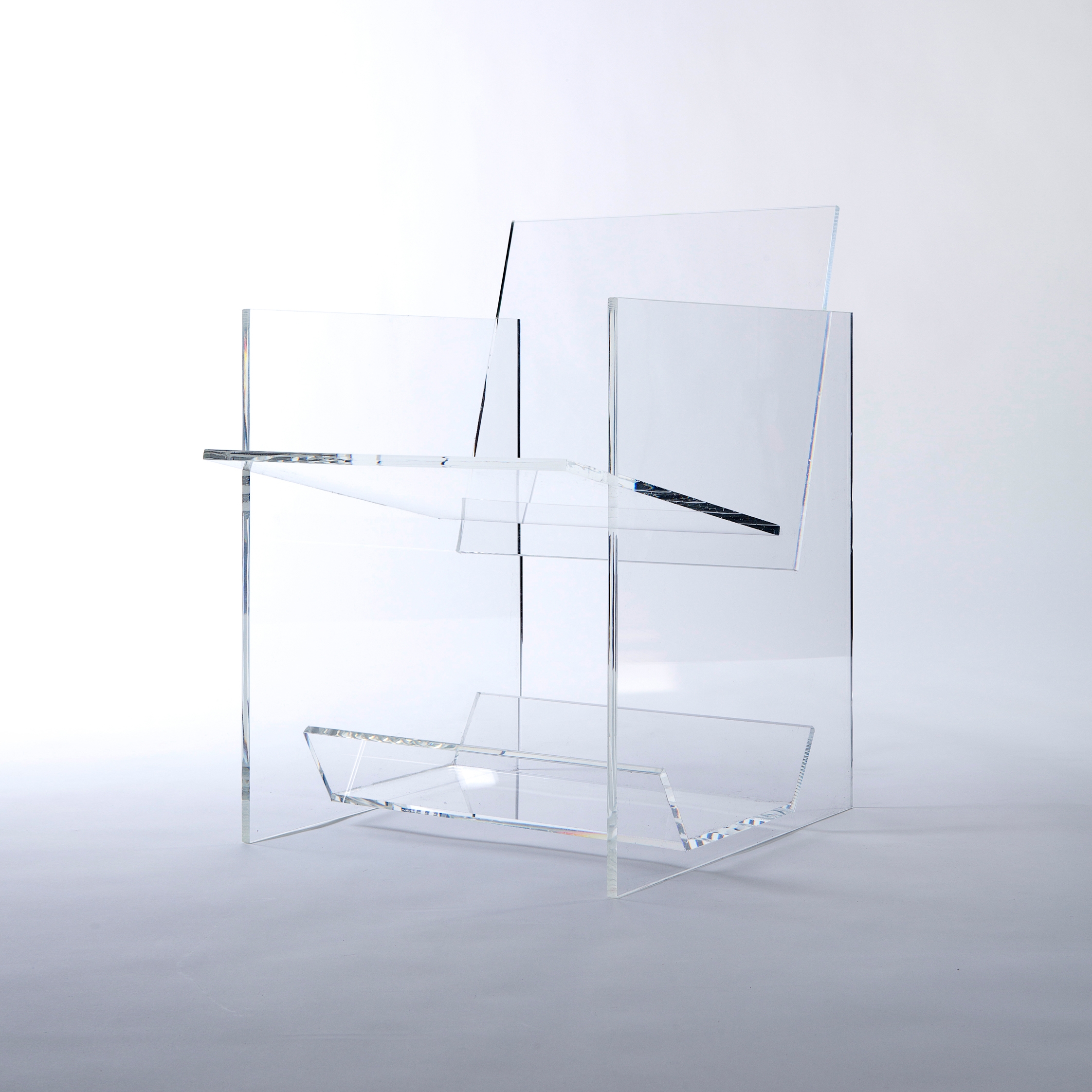 Display product Bond Arm Chair from manufacturer Thislexik