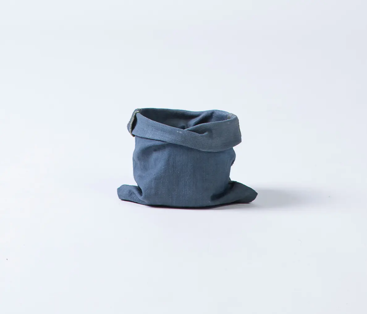 Thislexik - Worn Planter