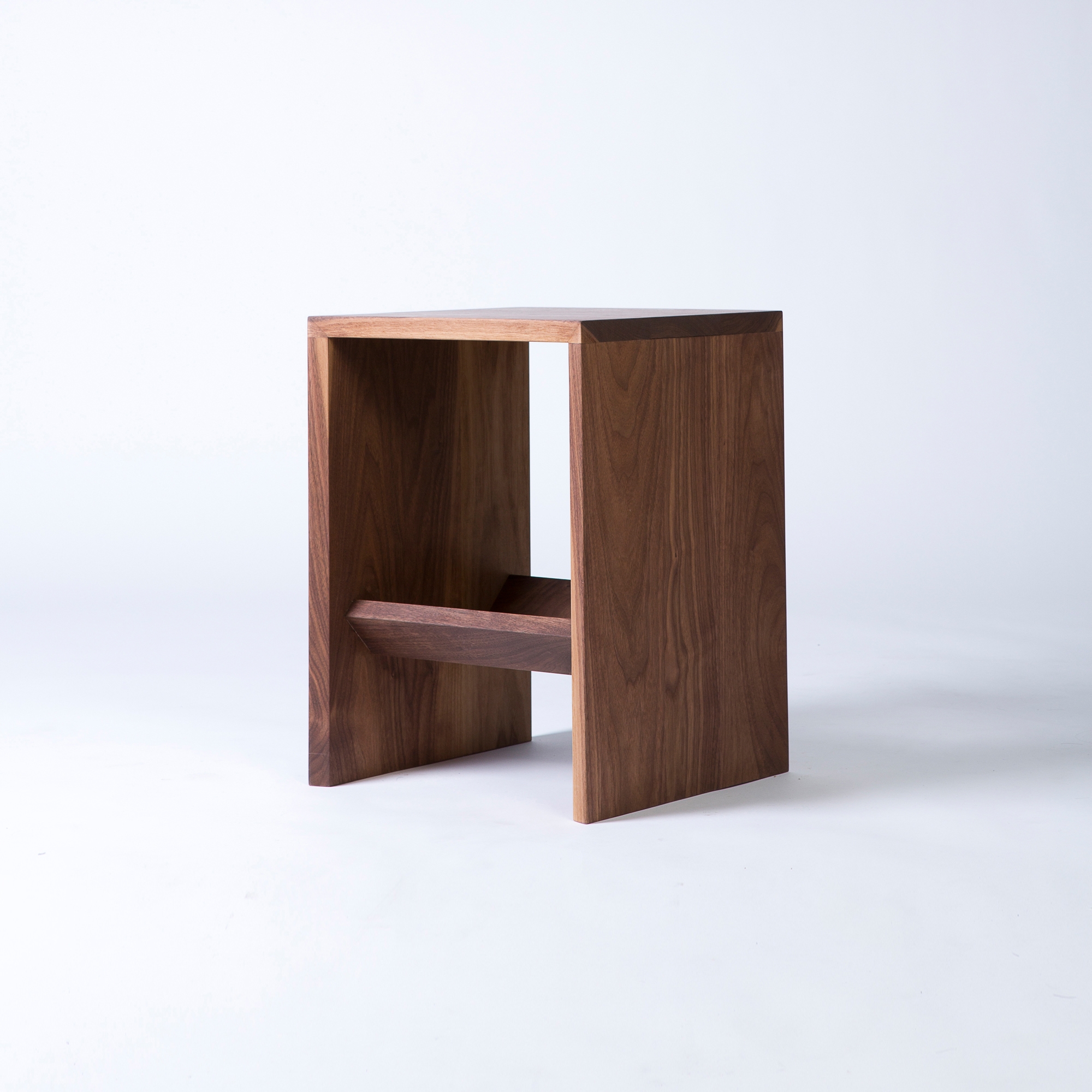 Display product Biscuit Side Table from manufacturer Thislexik