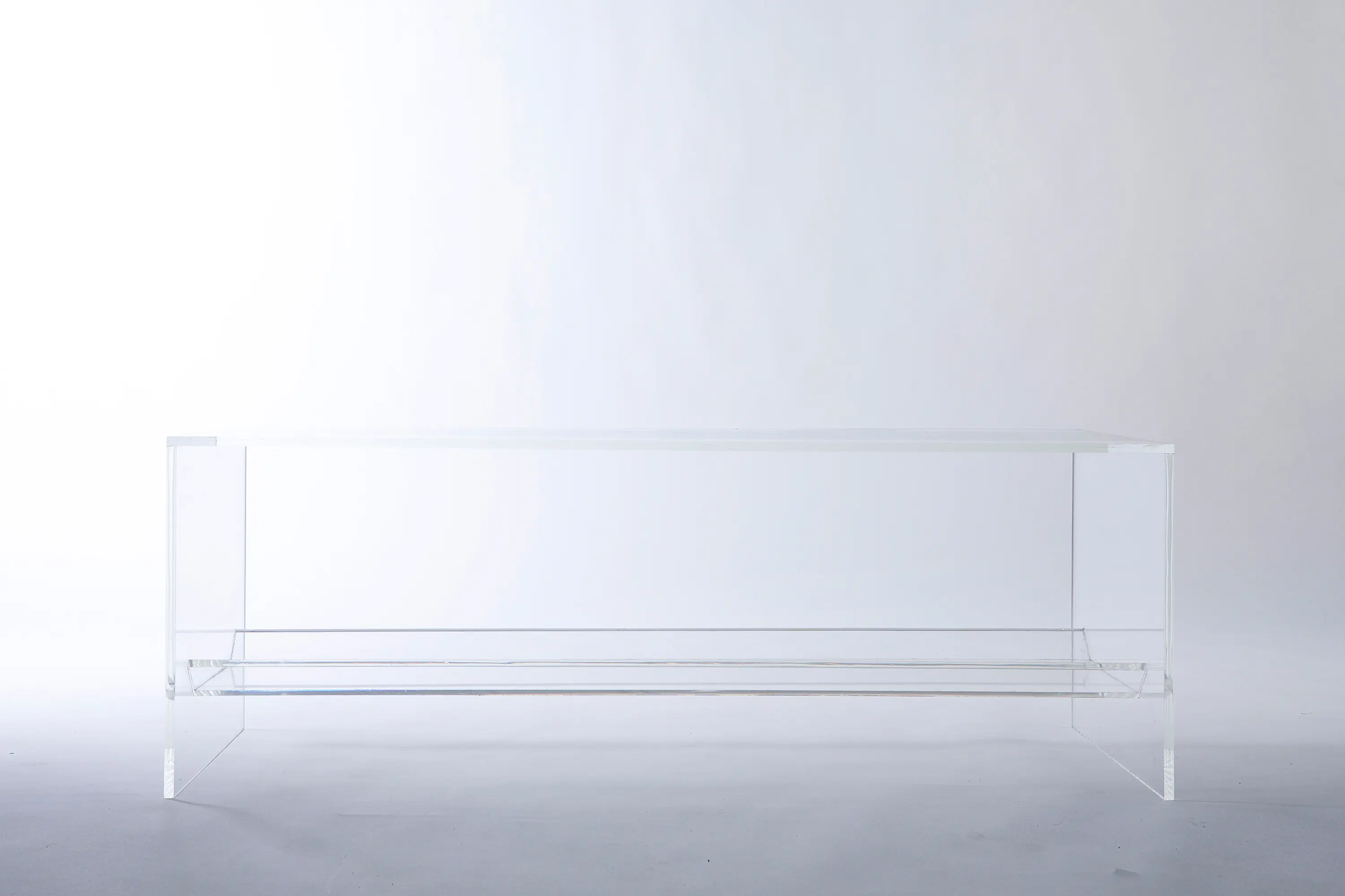 Thislexik - Bond Coffee Table