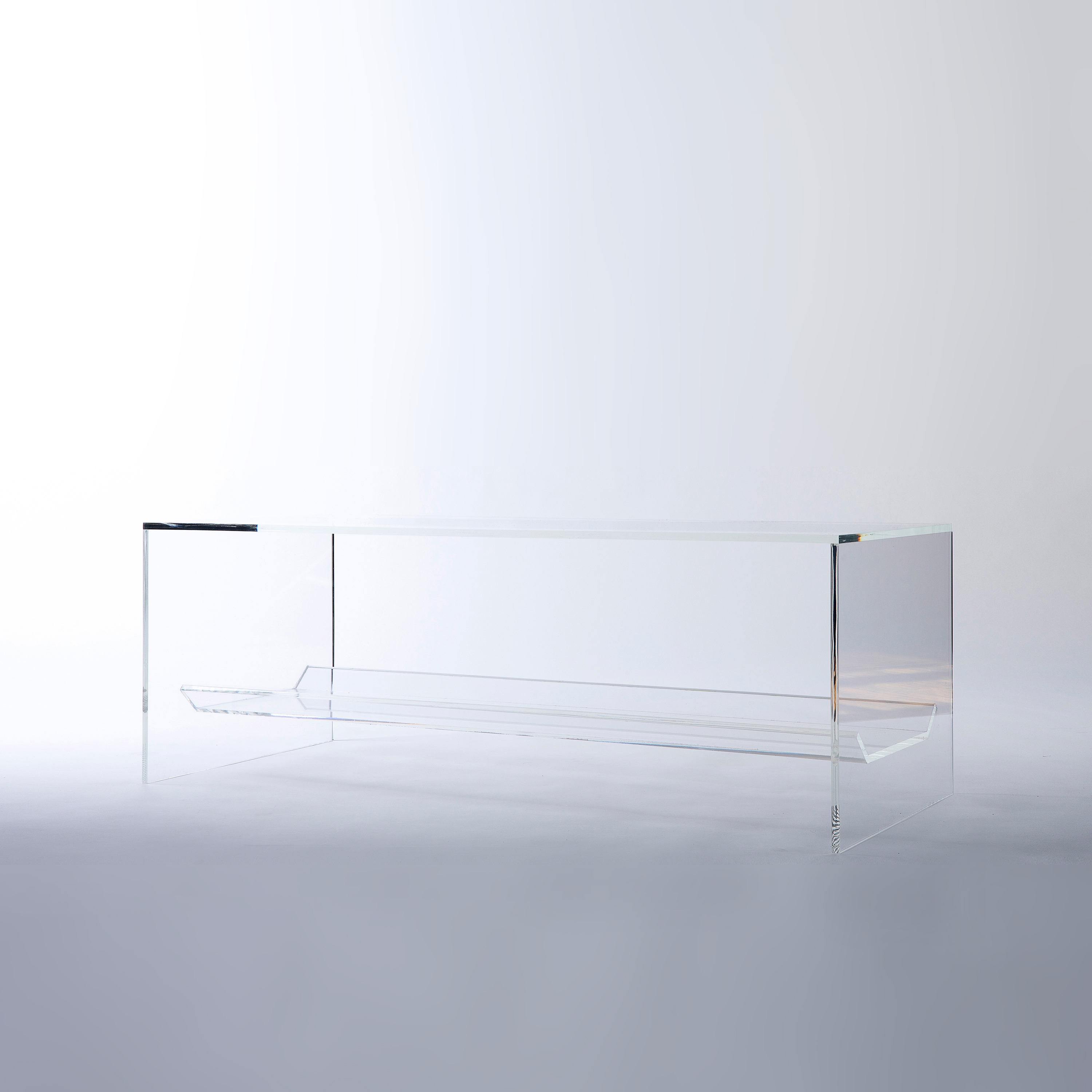Display product Bond Coffee Table from manufacturer Thislexik