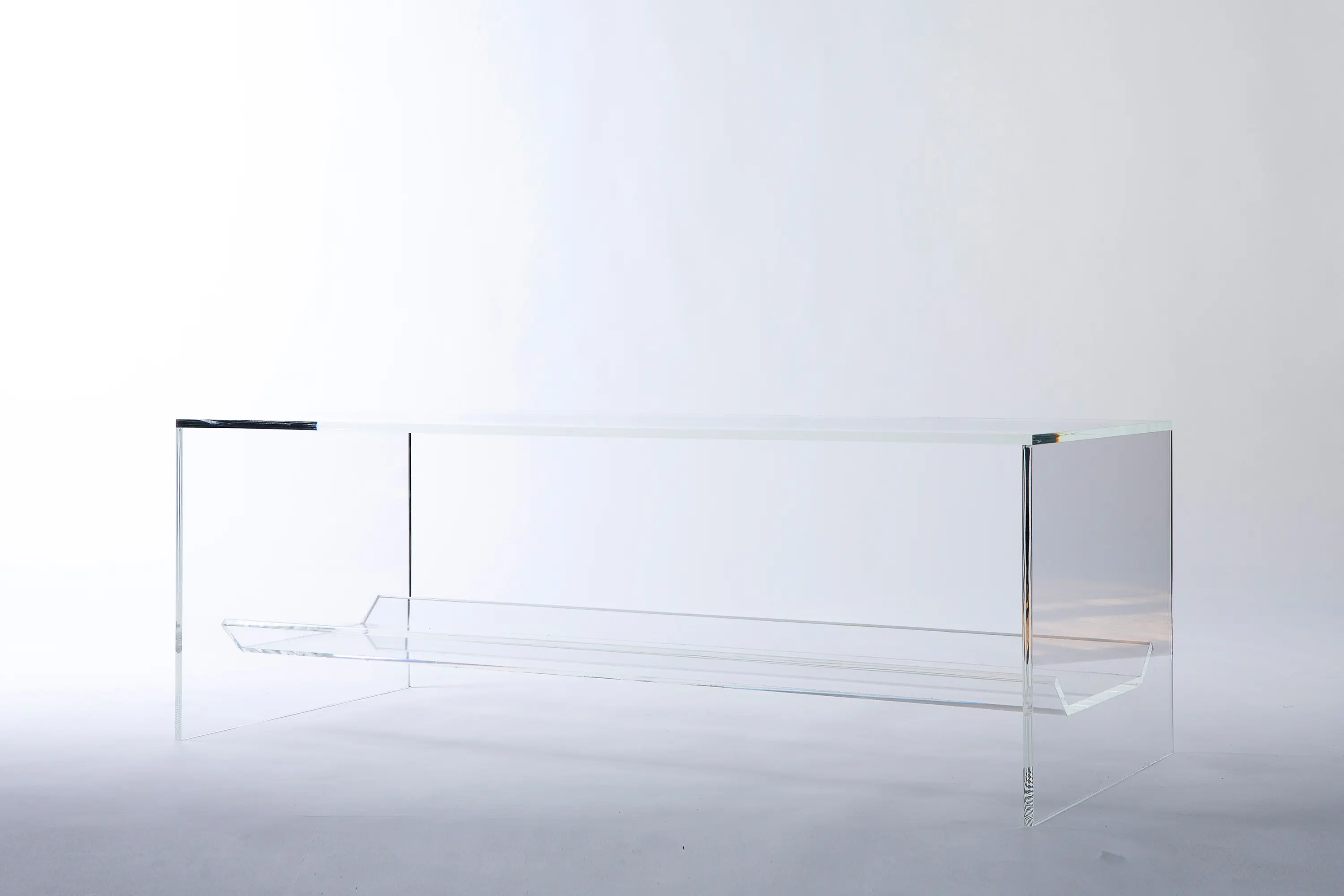 Thislexik - Bond Coffee Table