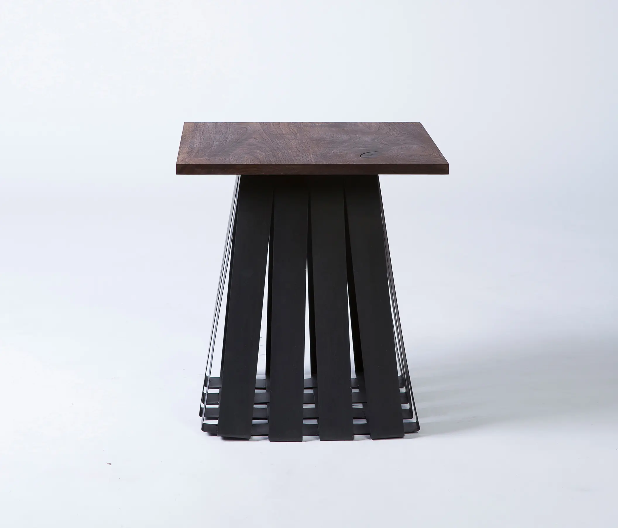 Thislexik - Plated Table