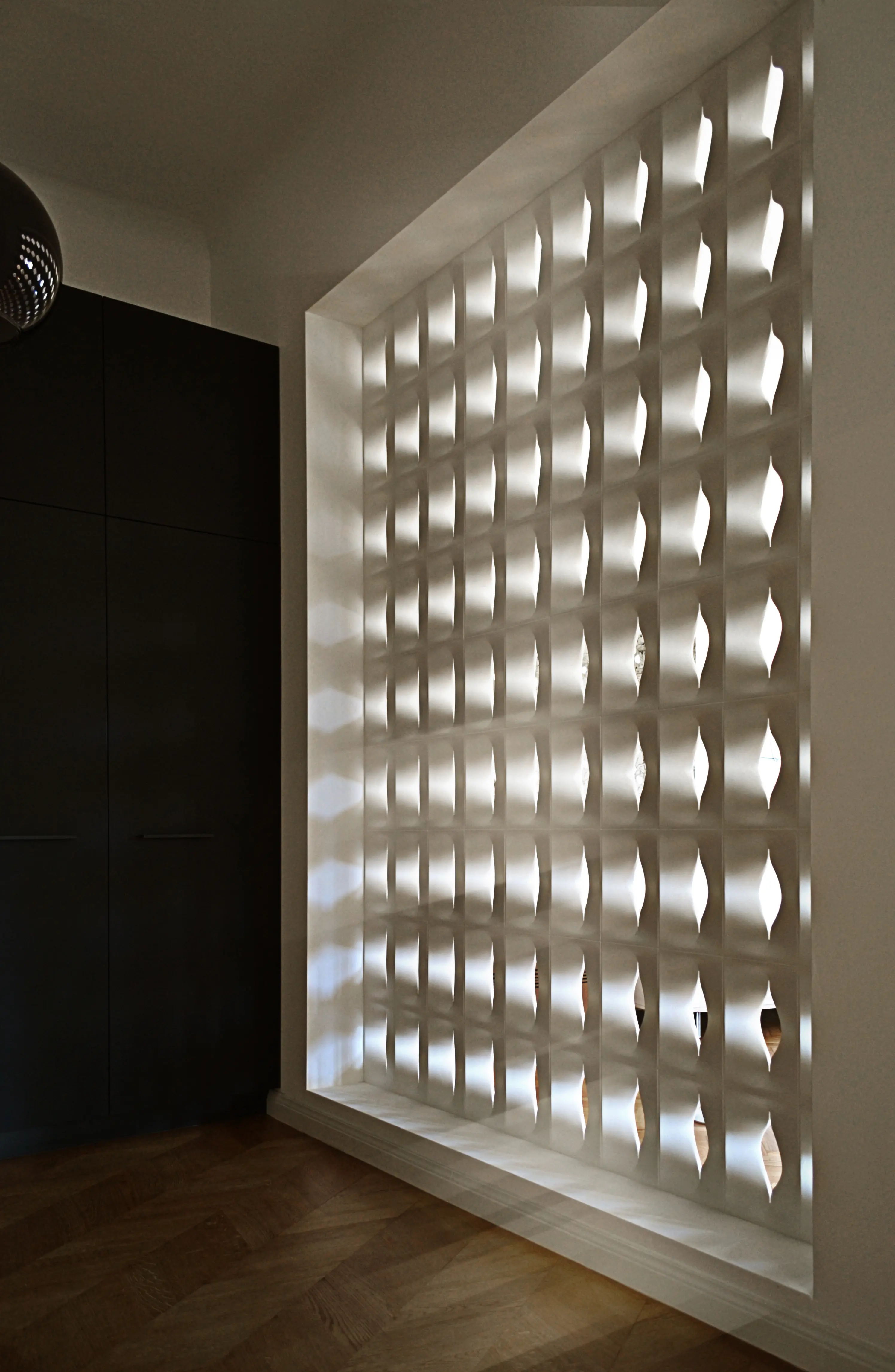 mg12 - Screenblock Leone