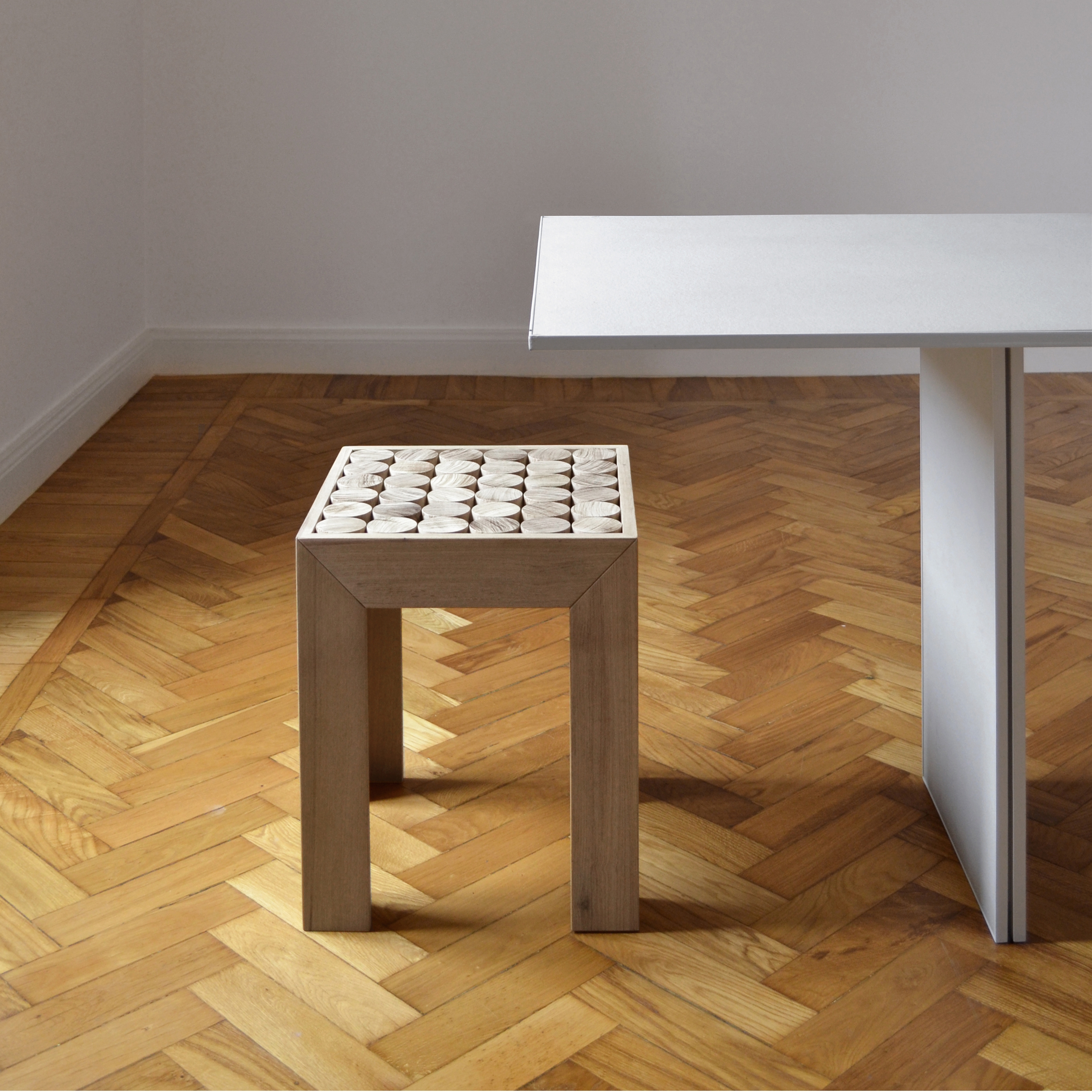 Display product Sofia wood stool and bedside table from manufacturer mg12