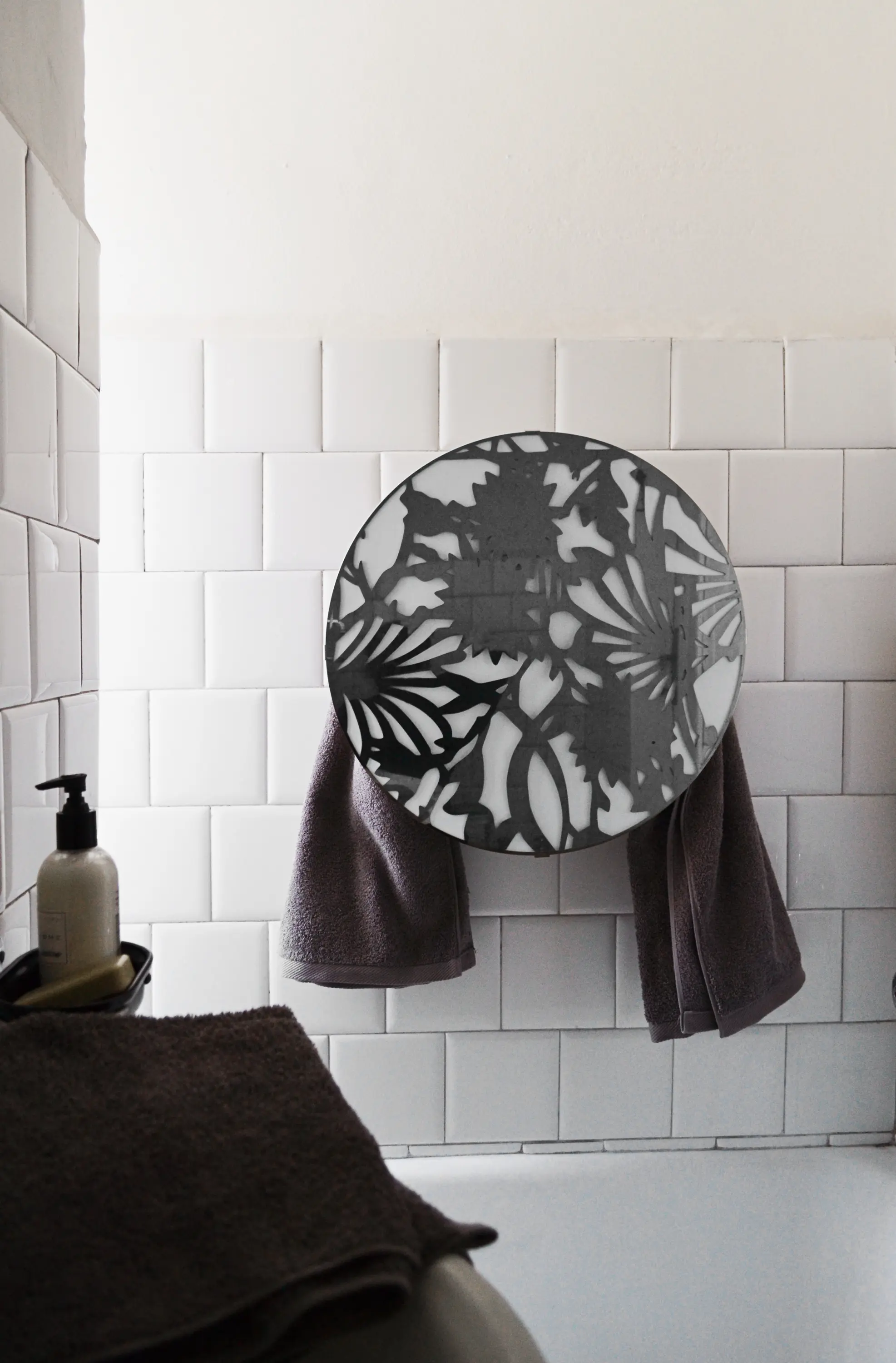 mg12 - Gioielli towel warmer round