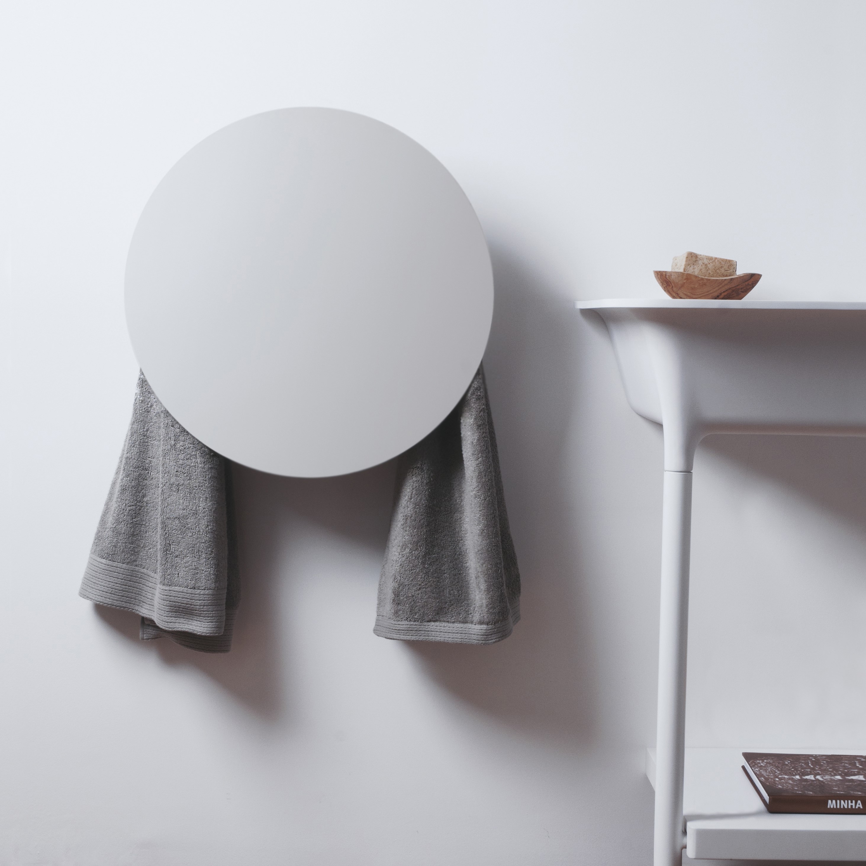 Display product Geometrici towel warmer round from manufacturer mg12