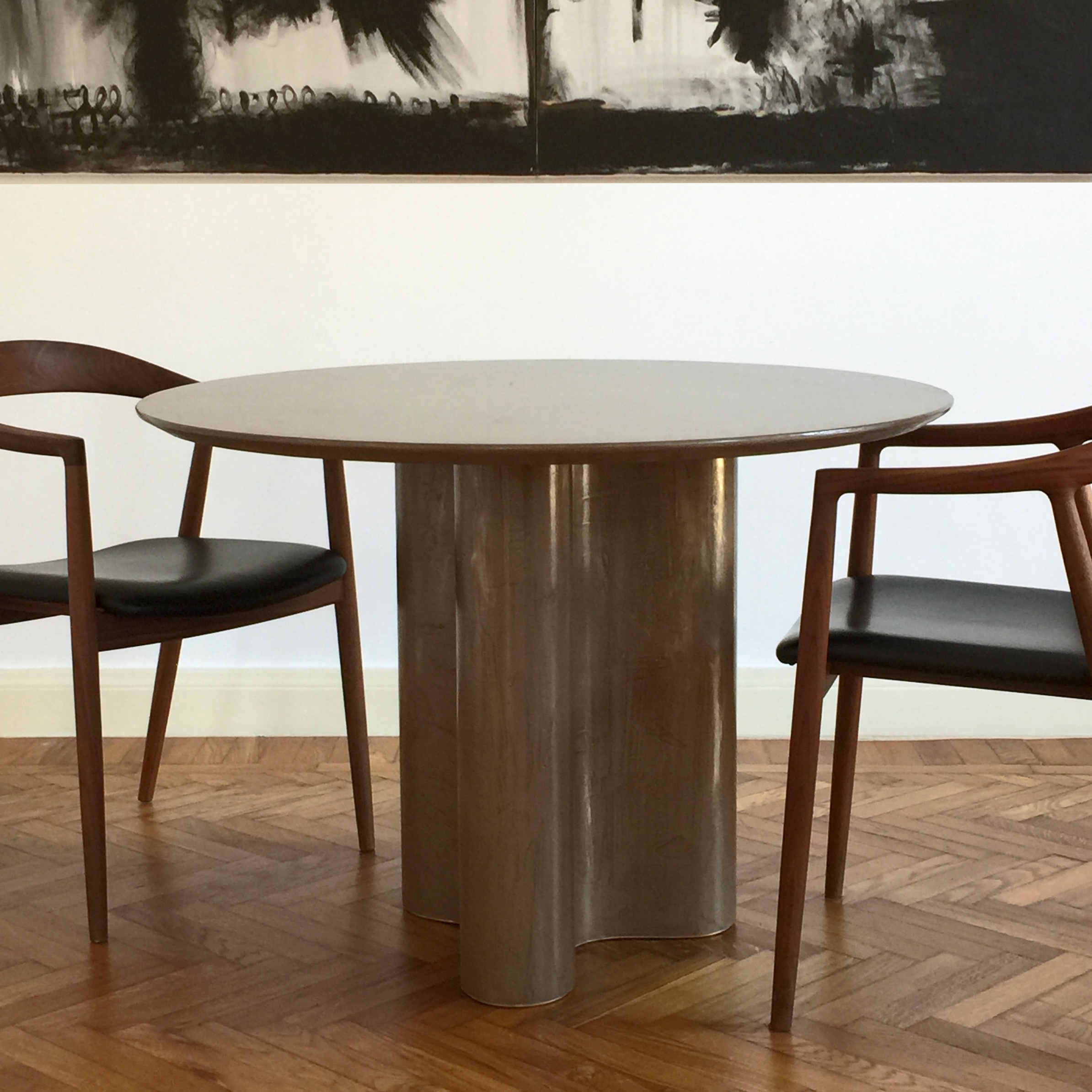 Display product Giorgia table in liquid bronze from manufacturer mg12