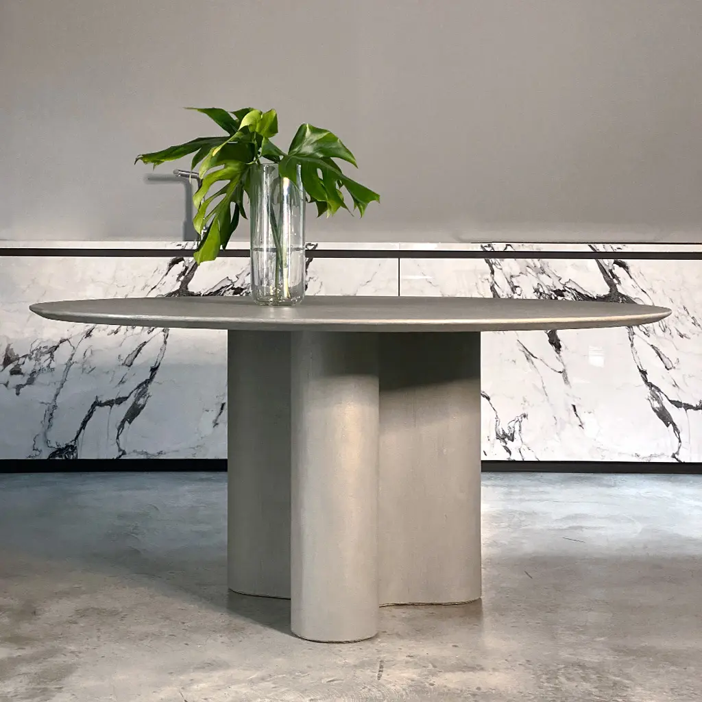 mg12 - Giorgia table in concrete finish