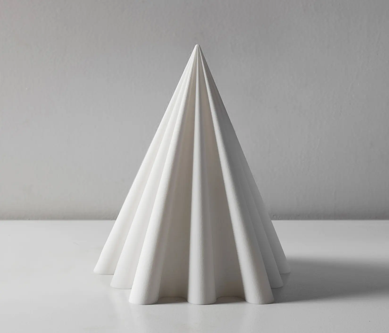 Robert Debbane - Pyramid Table Lamp