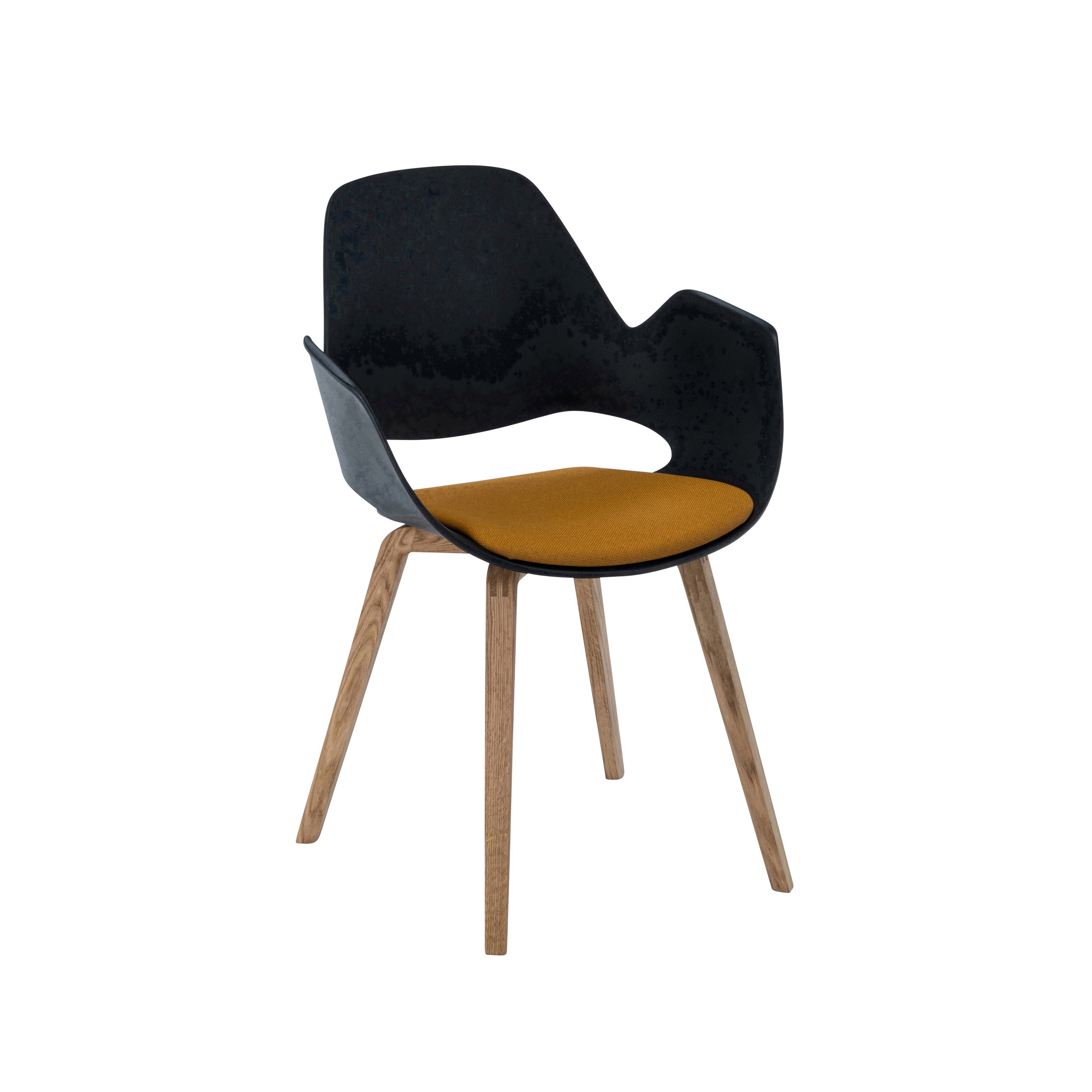 Afficher le produit FALK | Dining Armchair - Oiled oak legs Amber seat du fabricant HOUE