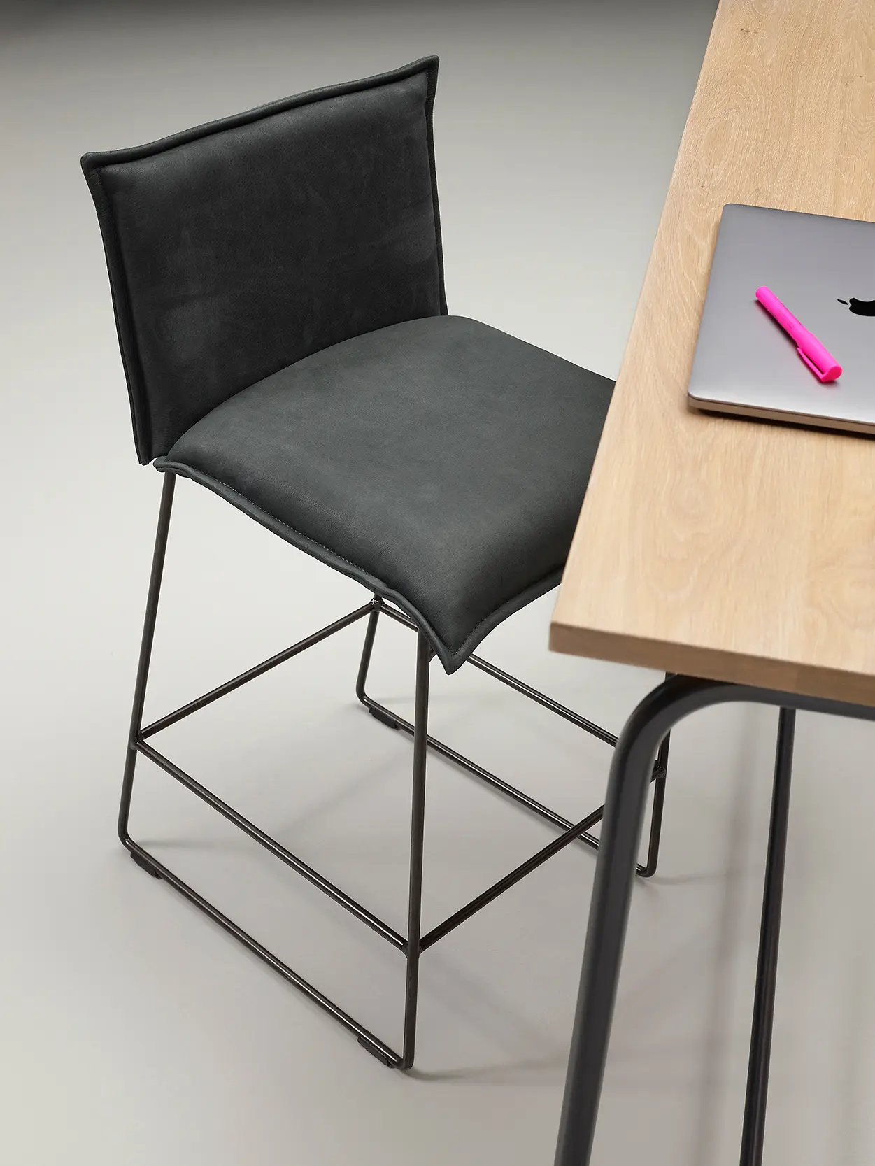 Jess - Amy bar stool