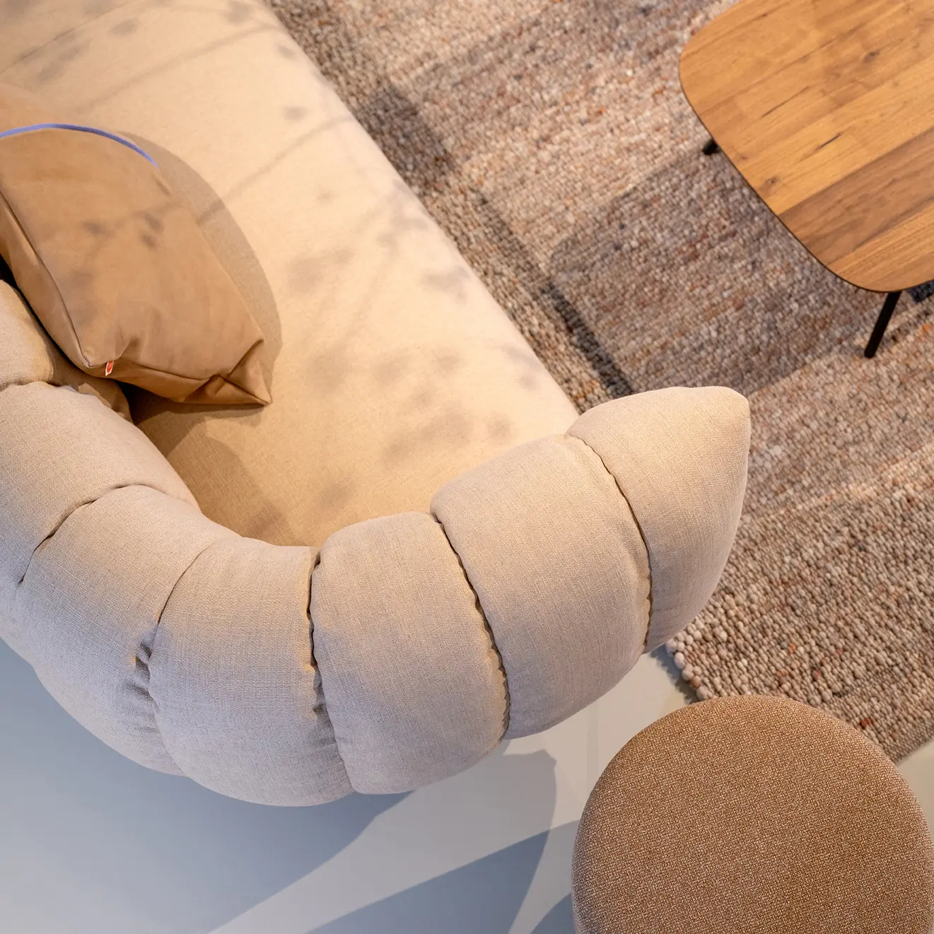 Jess - Tray stool