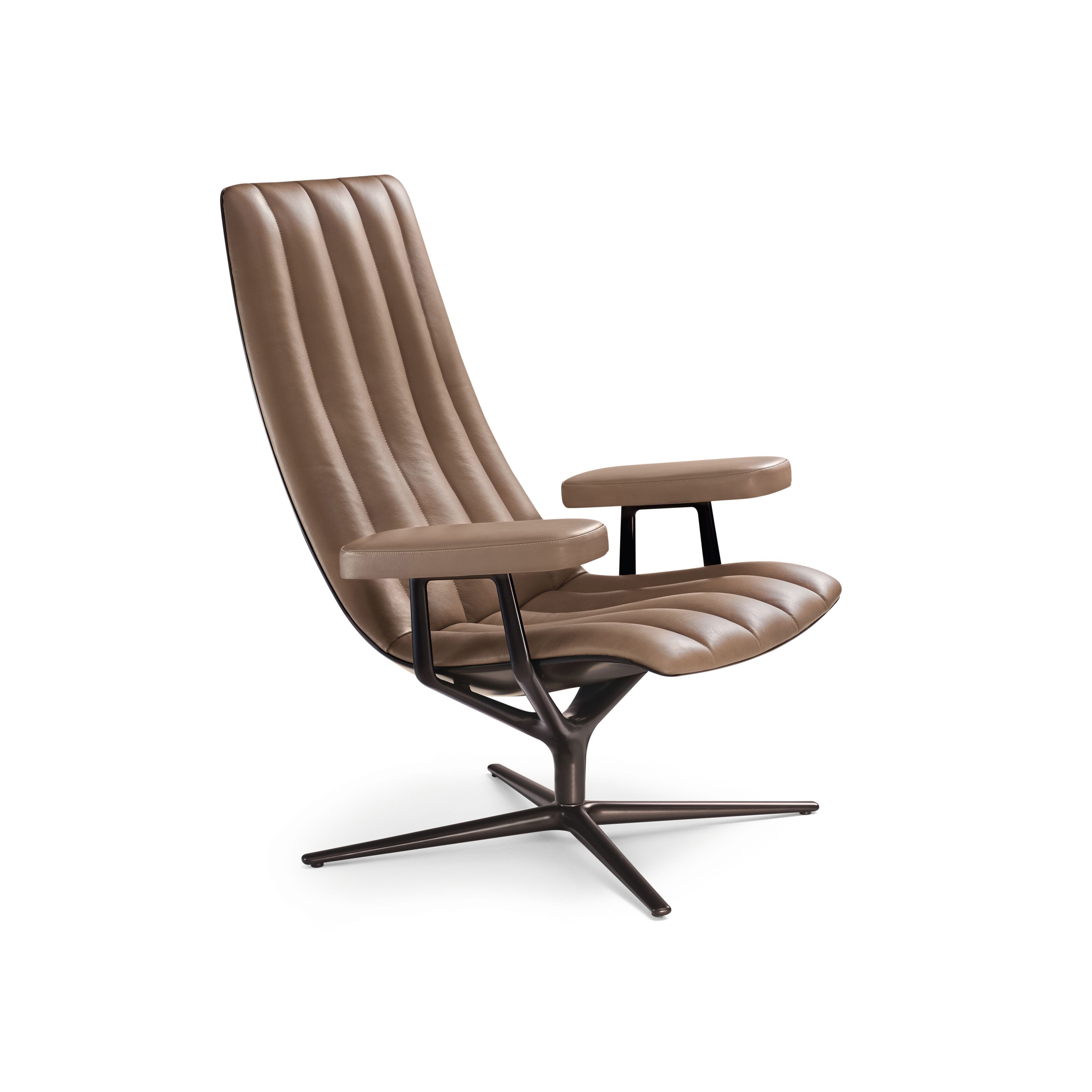 Mostra il prodotto Healey Lounge Chair del produttore Walter K.