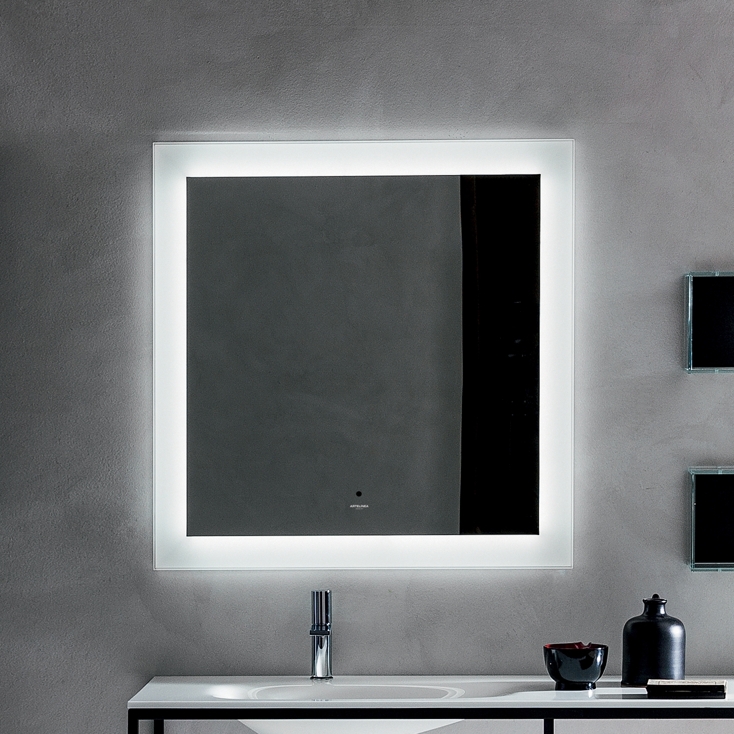 Mostrar el producto Frame AL552 del fabricante Artelinea