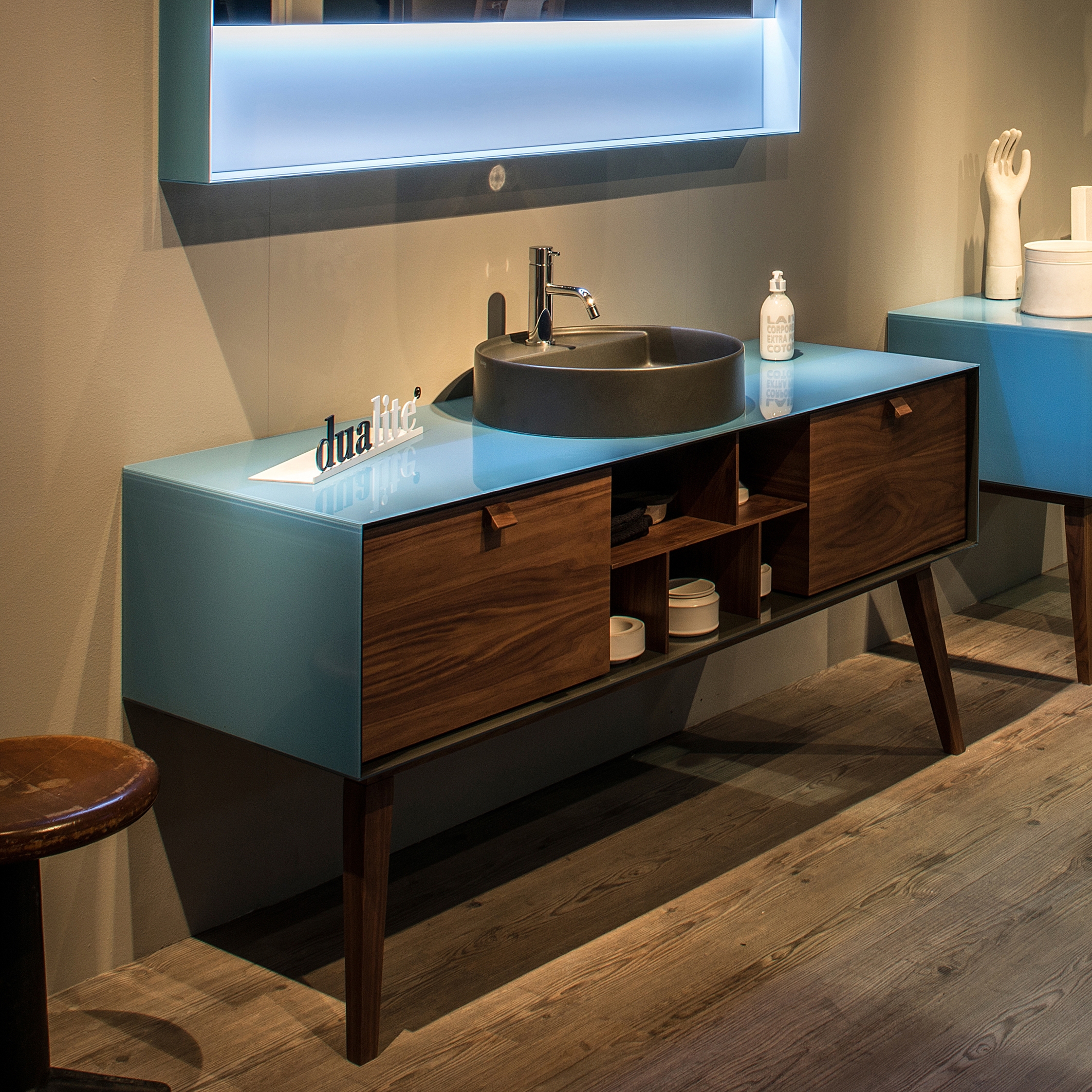 Mostrar el producto Dama AL564 furniture del fabricante Artelinea