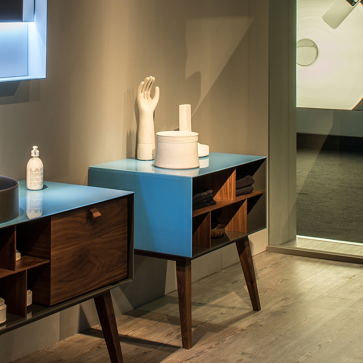 Mostrar el producto Dama AL564 accessories del fabricante Artelinea