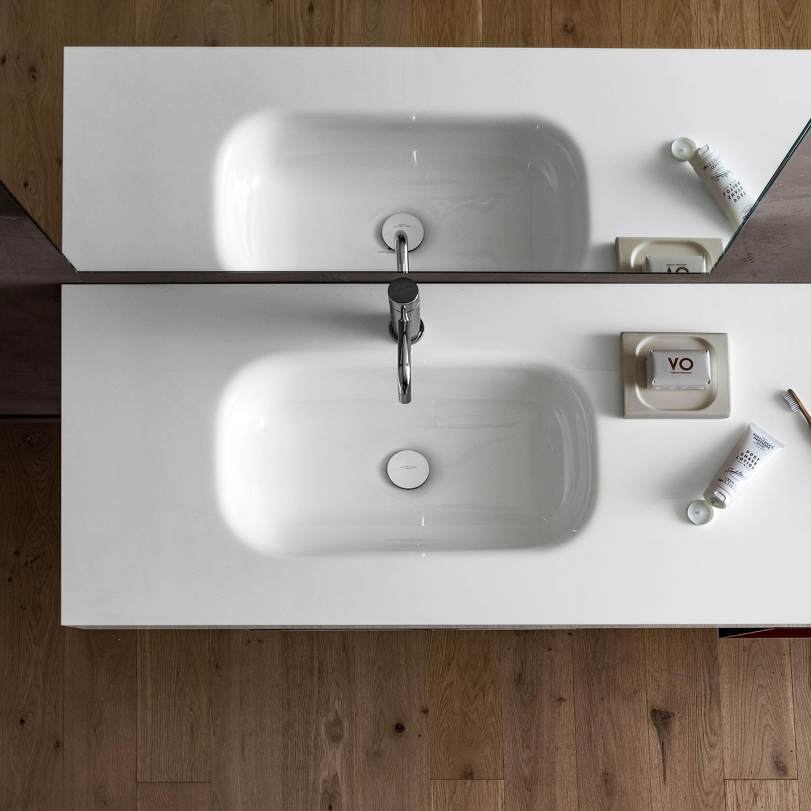 Mostrar el producto Regolo Dama AL576 del fabricante Artelinea