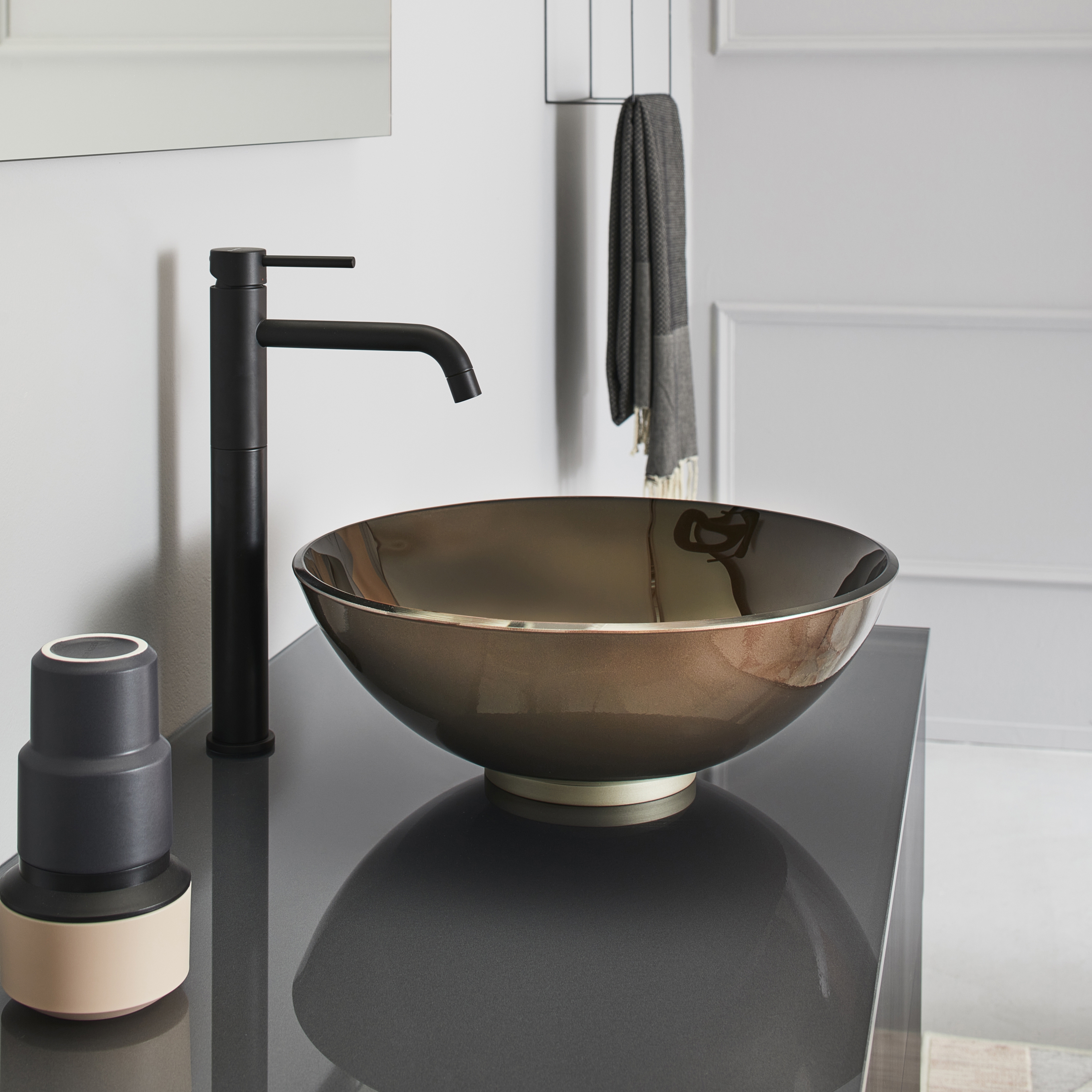 Mostrar el producto Basin AL623B del fabricante Artelinea