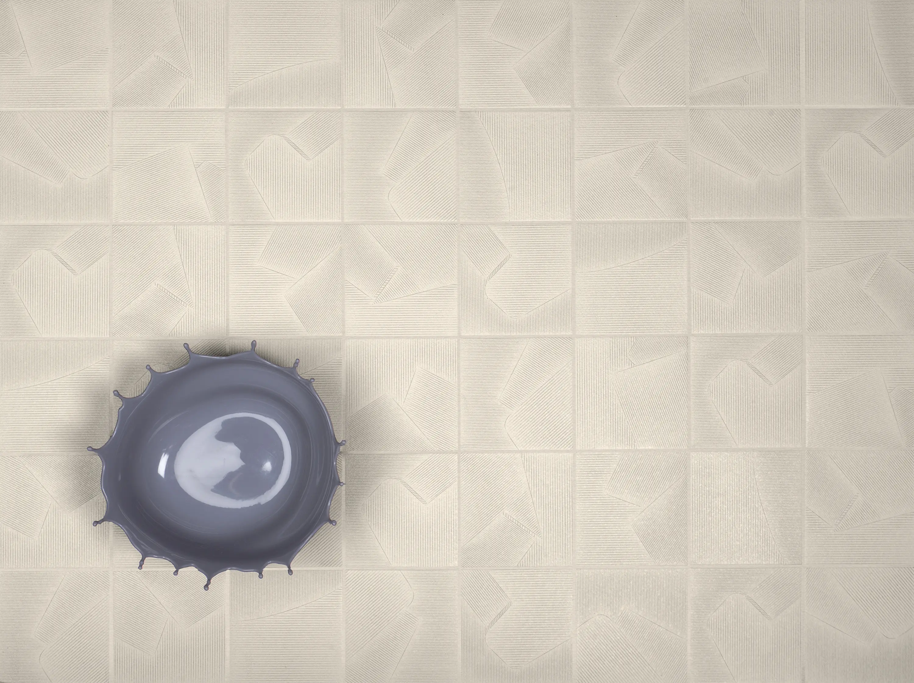 LIVING CERAMICS - Warp Clear Grey