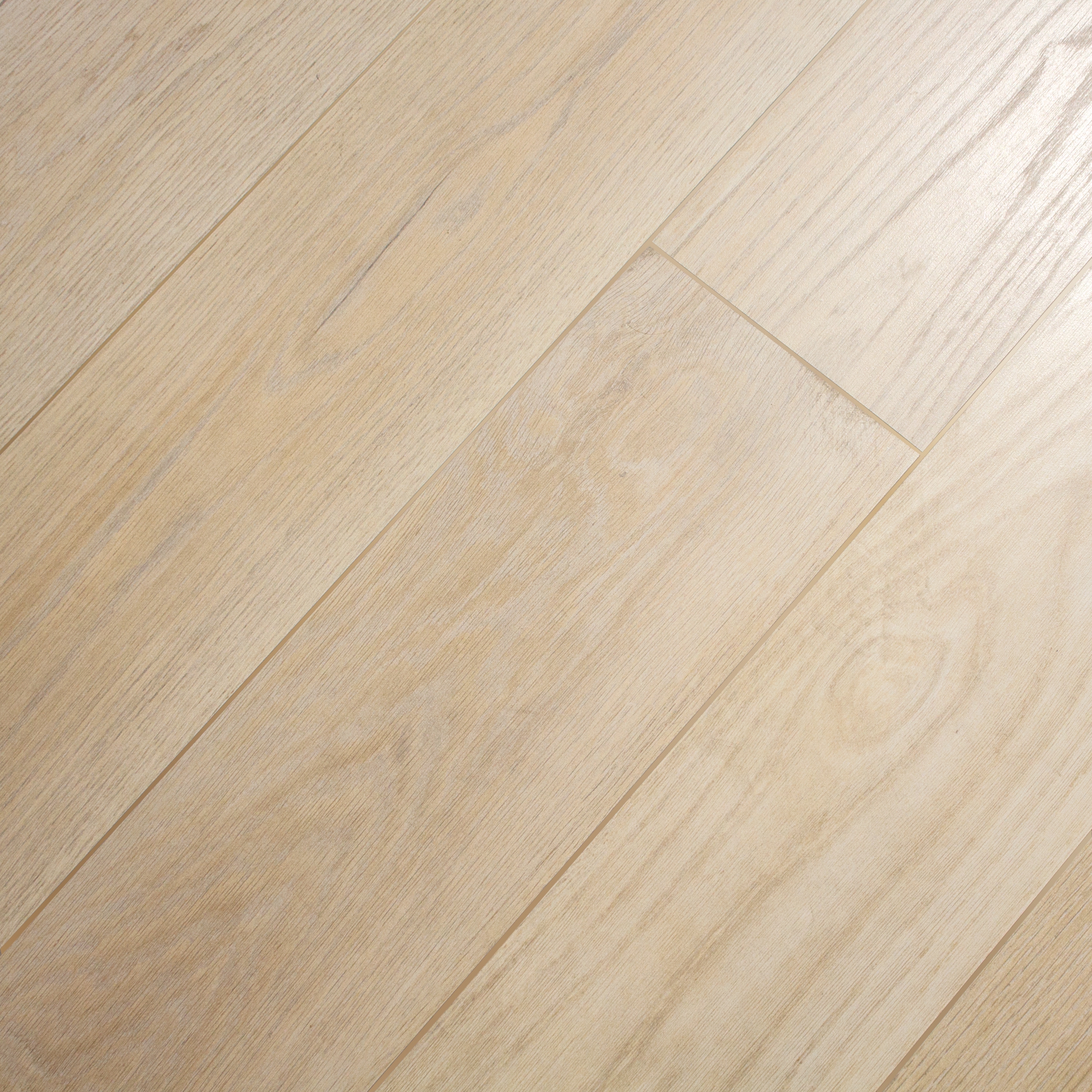 Afficher le produit Lightwood Sand du fabricant LIVING CERAMICS