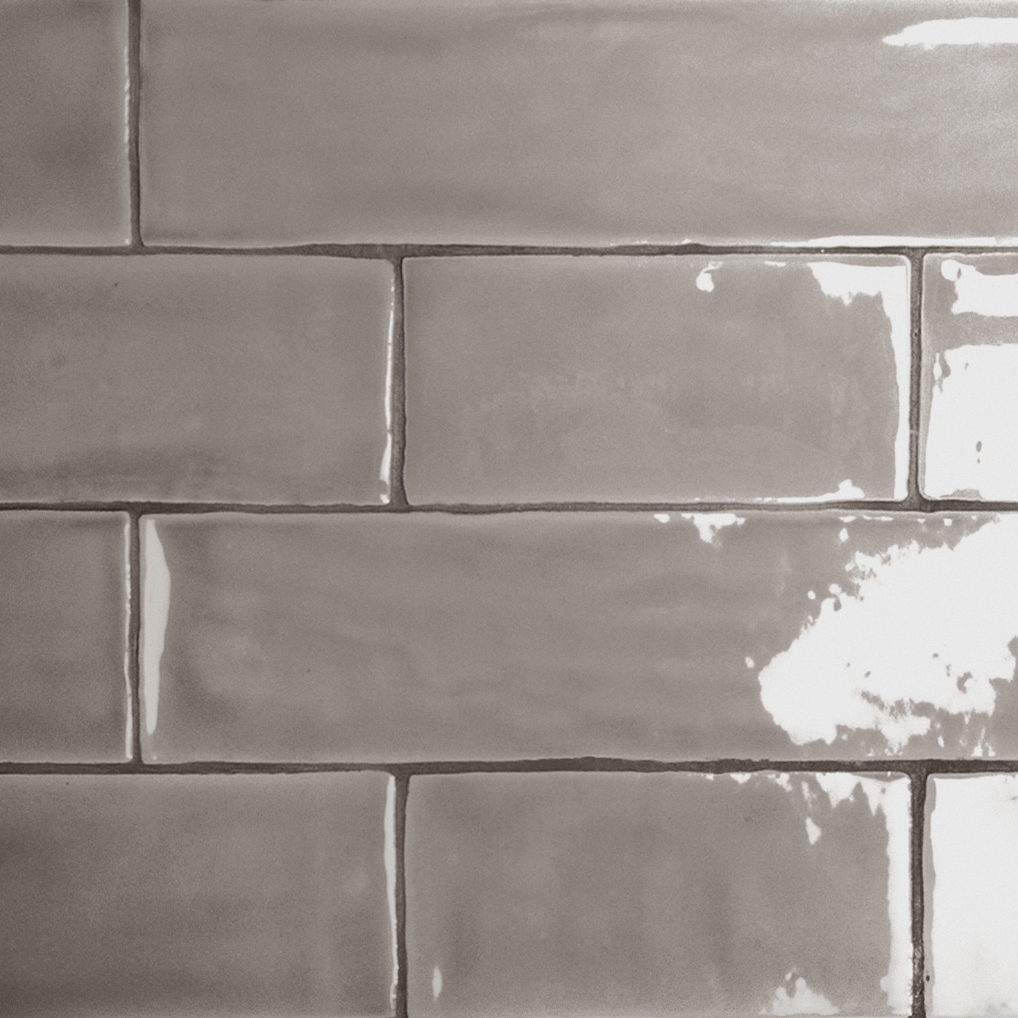 Afficher le produit Mayolica Grey du fabricant LIVING CERAMICS