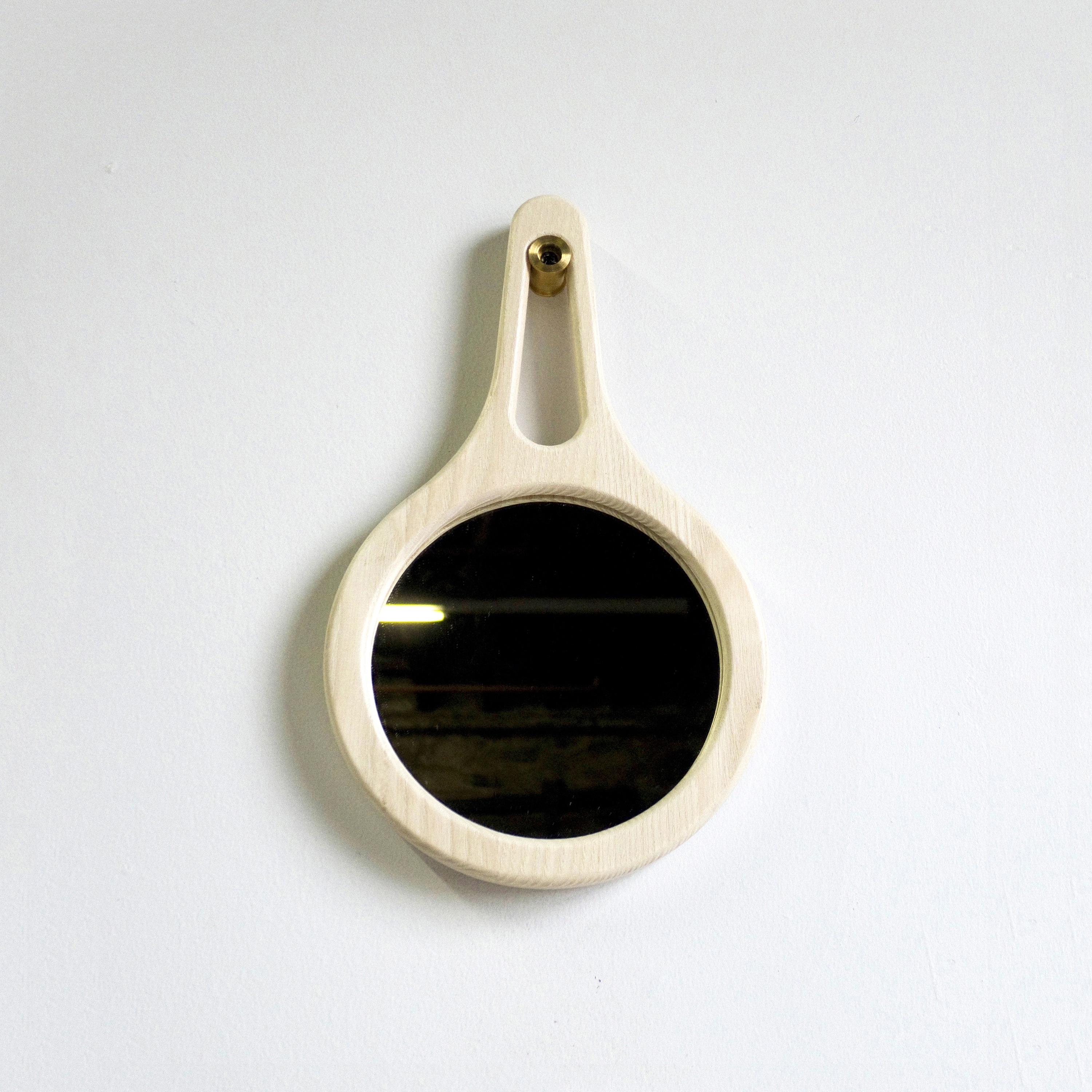 Mostra il prodotto Atlantic Mirror SM bleached ash del produttore VOLK